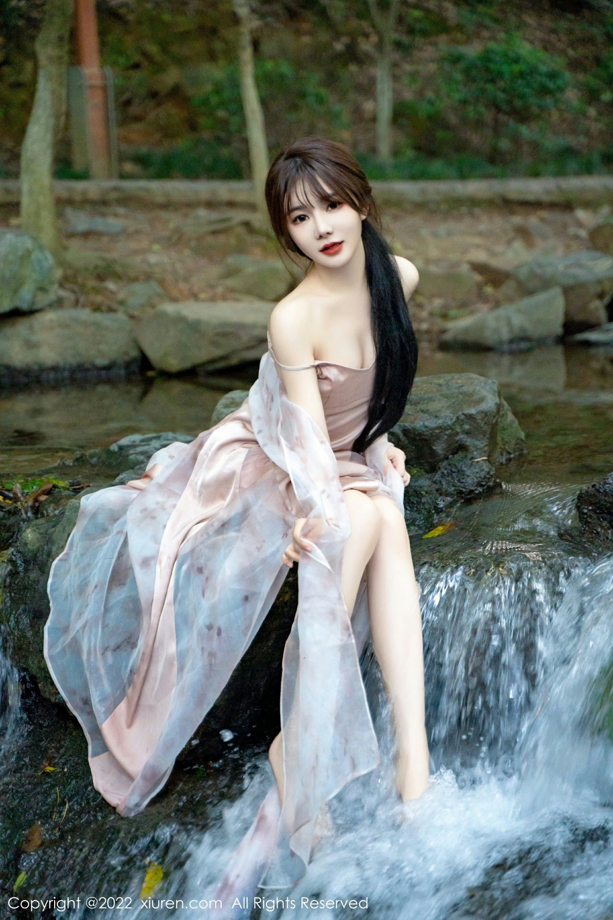 [XiuRen秀人网] 2022.10.11 No.5690 婠婠么第15张