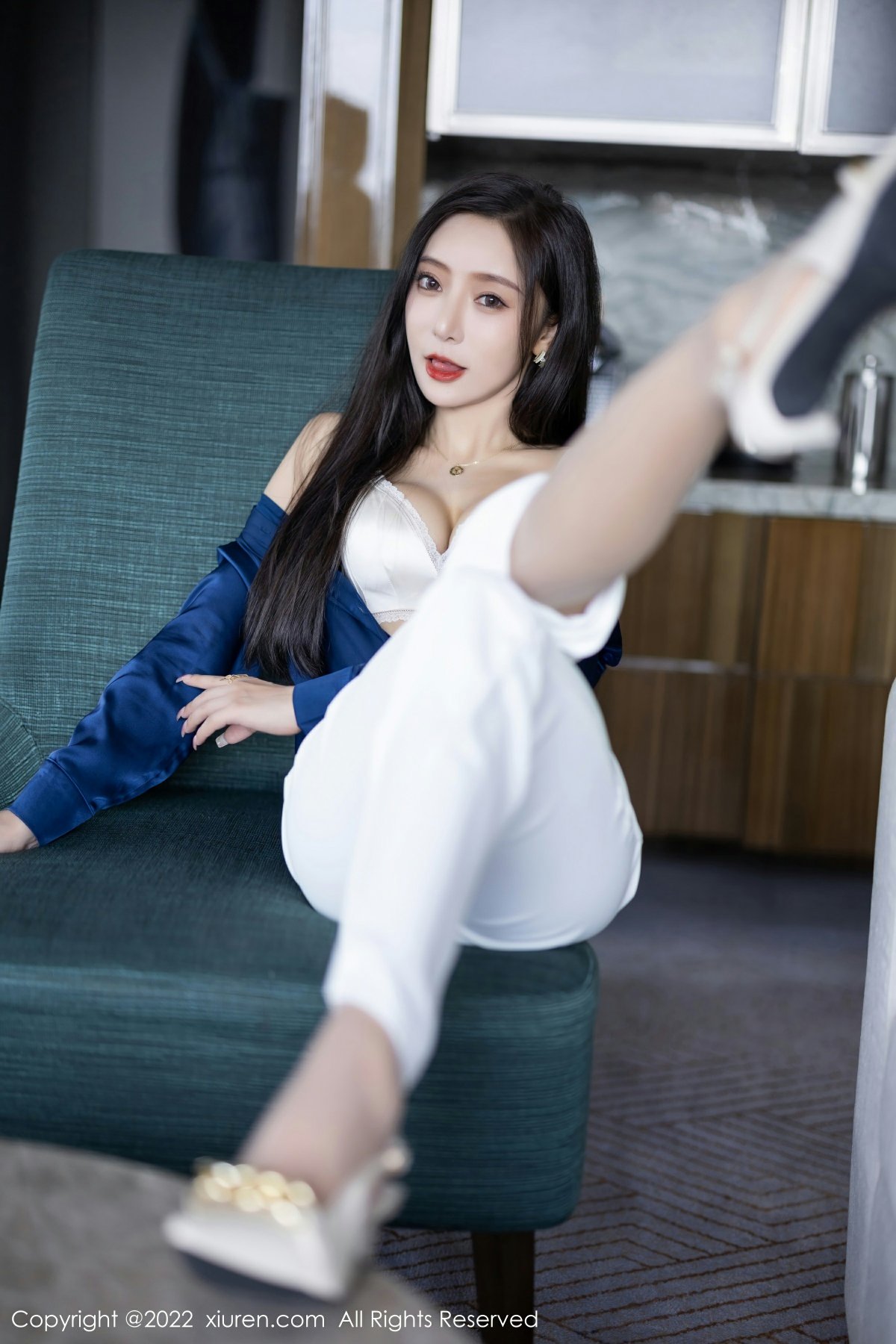 [XiuRen秀人网] 2022.11.01 No.5790 王馨瑶yanni第1张