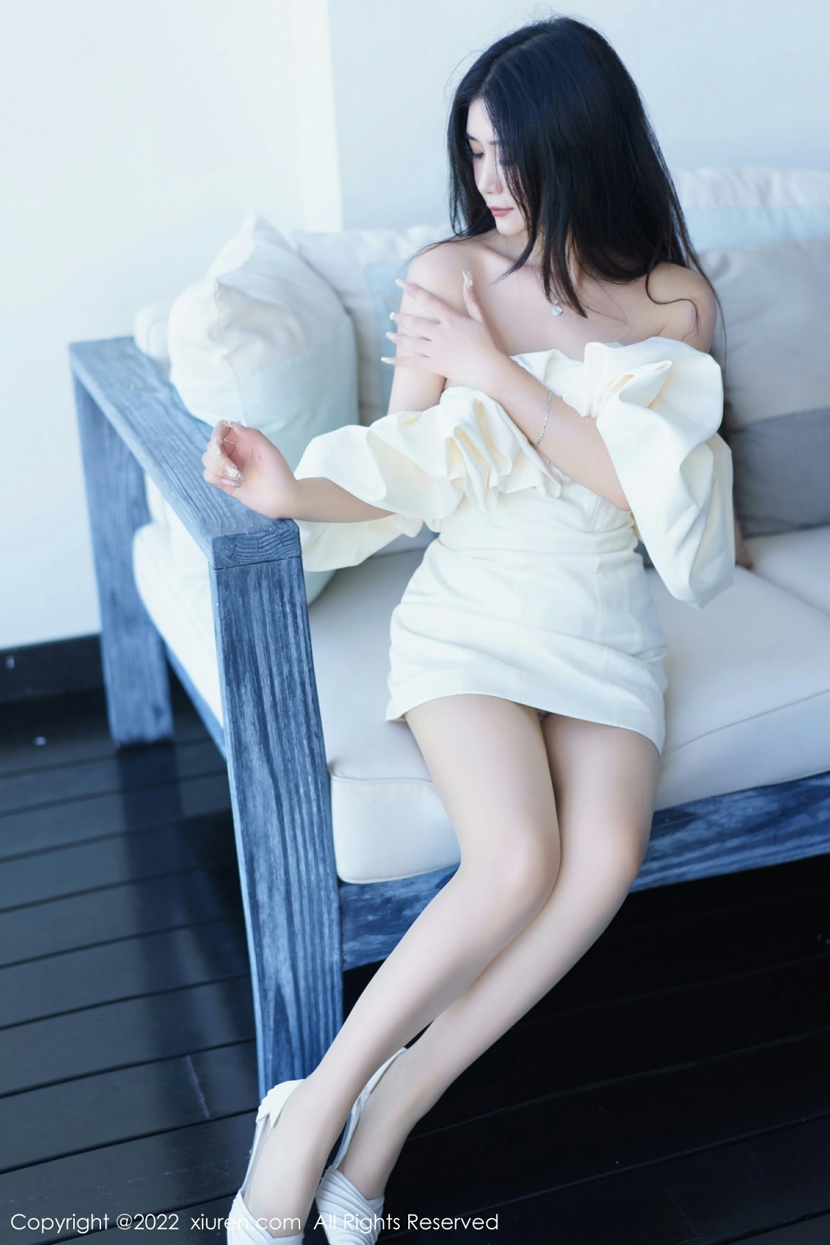 [XiuRen秀人网] 2022.12.22 No.6032 laura阿姣第1张