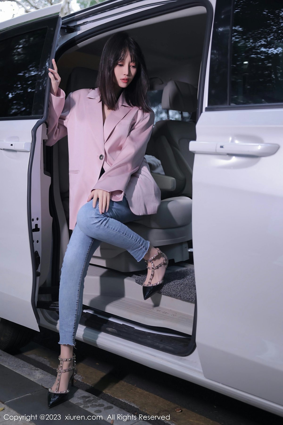 [XiuRen秀人网] 2023.03.03 No.6355 玥儿玥er第1张