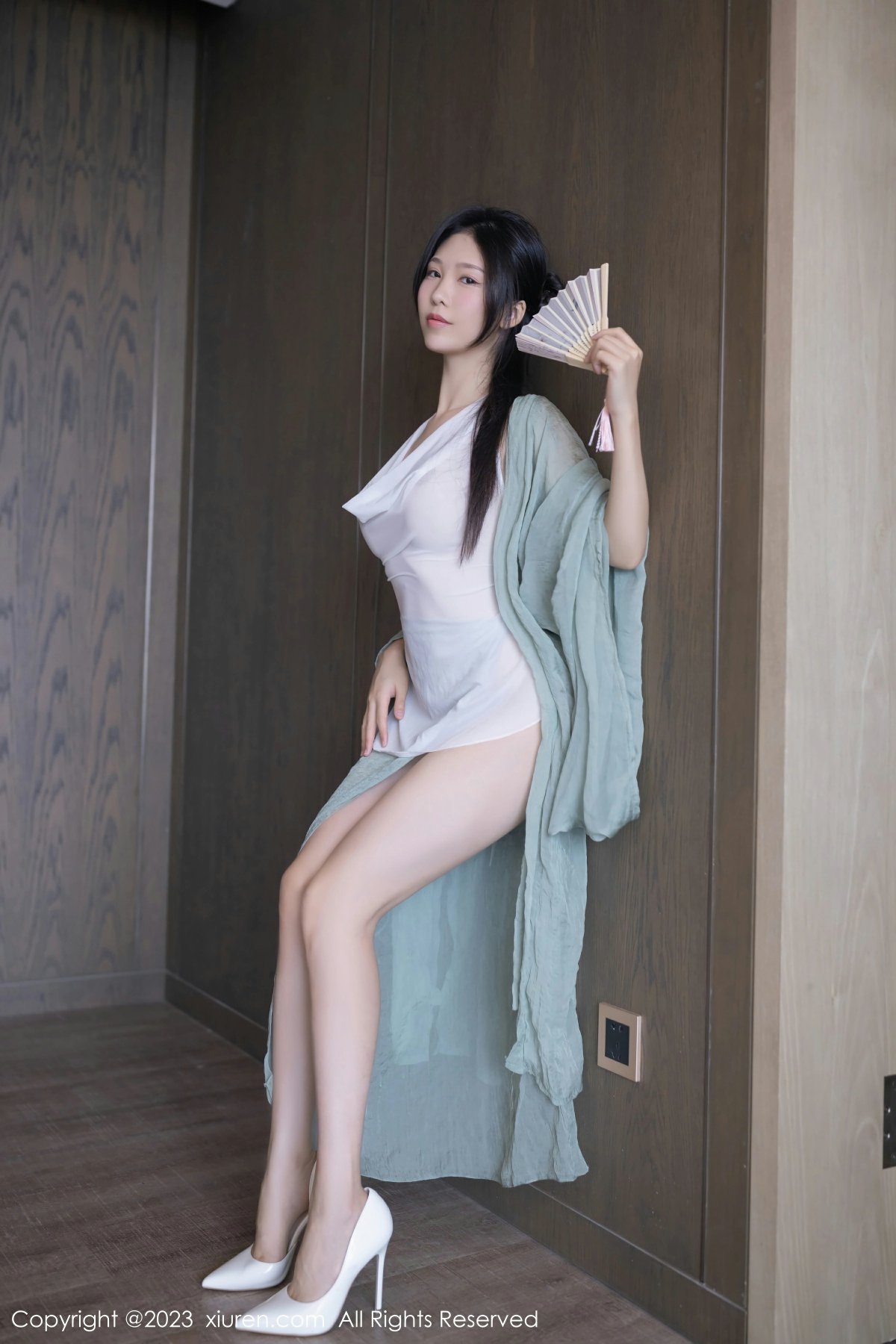 [XiuRen秀人网] 2023.03.15 No.6420 利世第1张