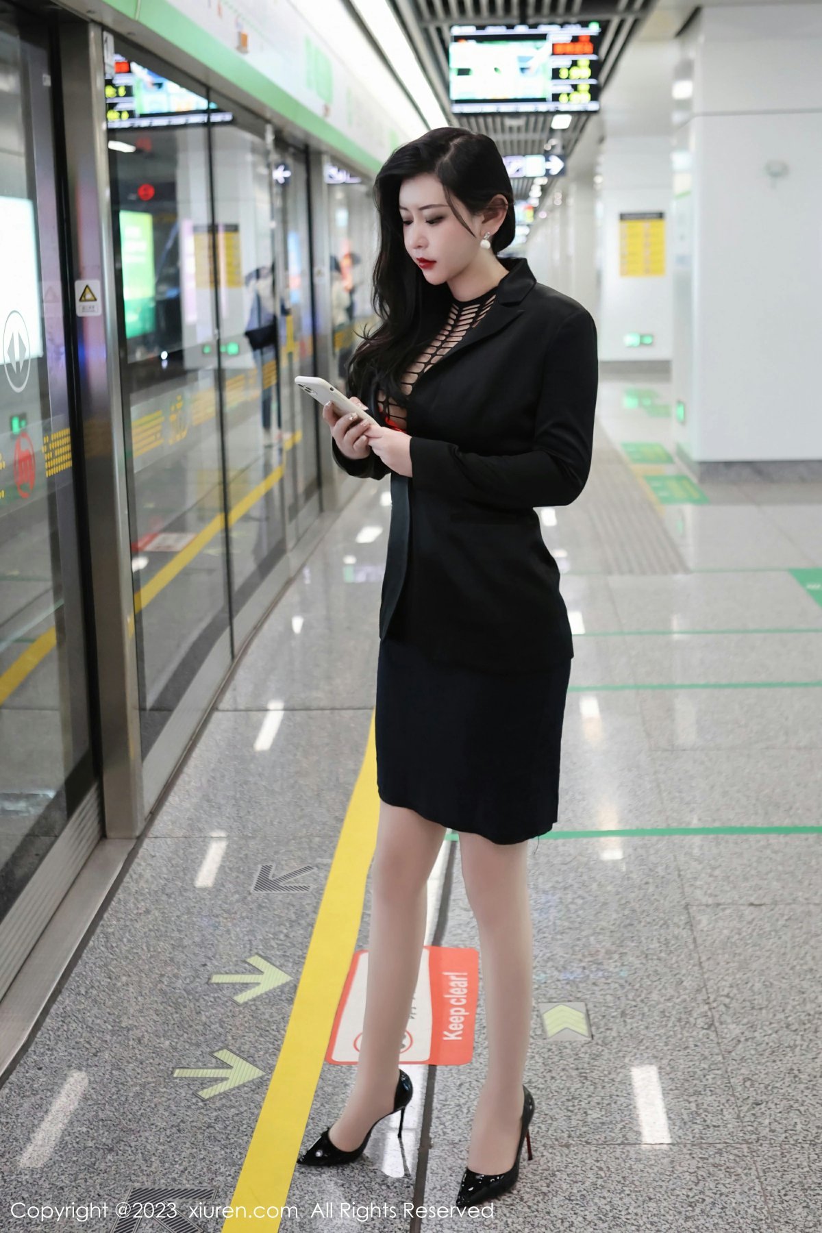 [XiuRen秀人网] 2023.03.16 No.6421 王婉悠Queen第1张