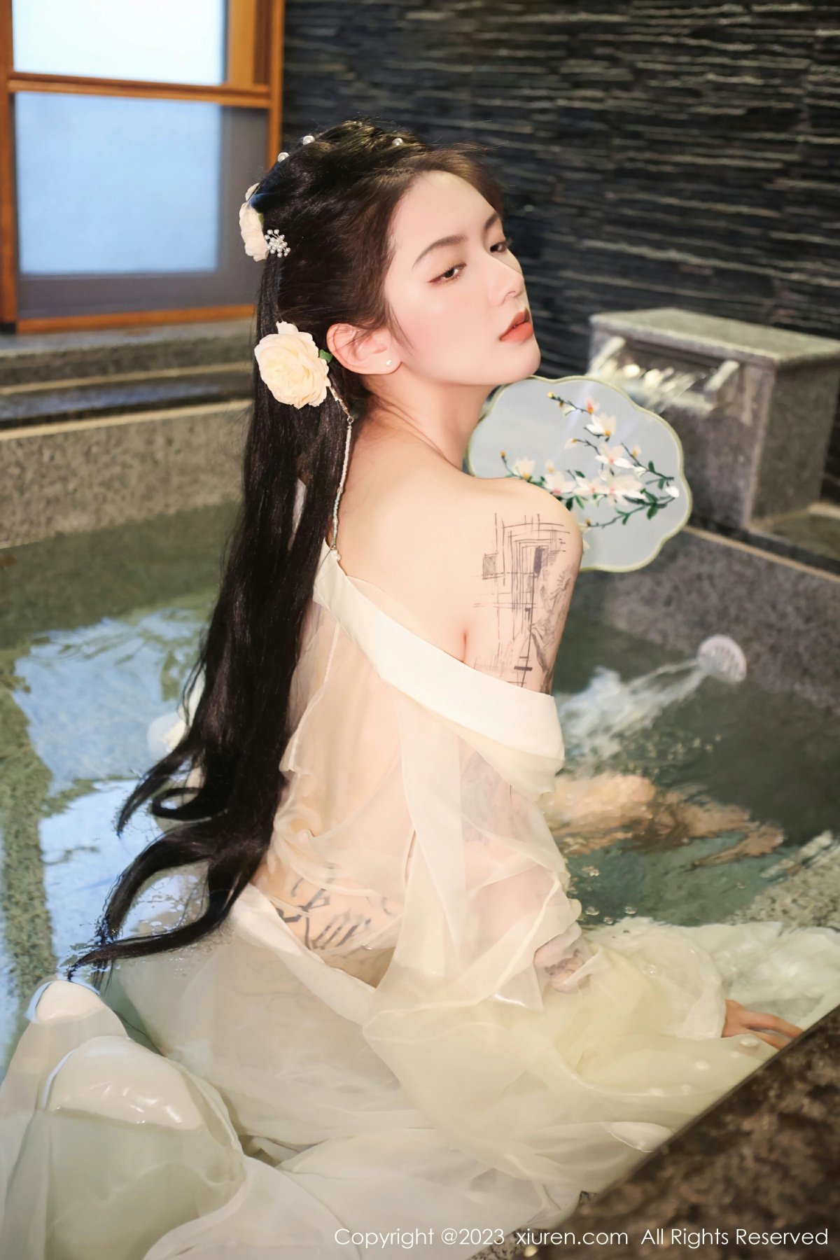 [XiuRen秀人网] 2023.03.17 No.6430 乔一一第1张