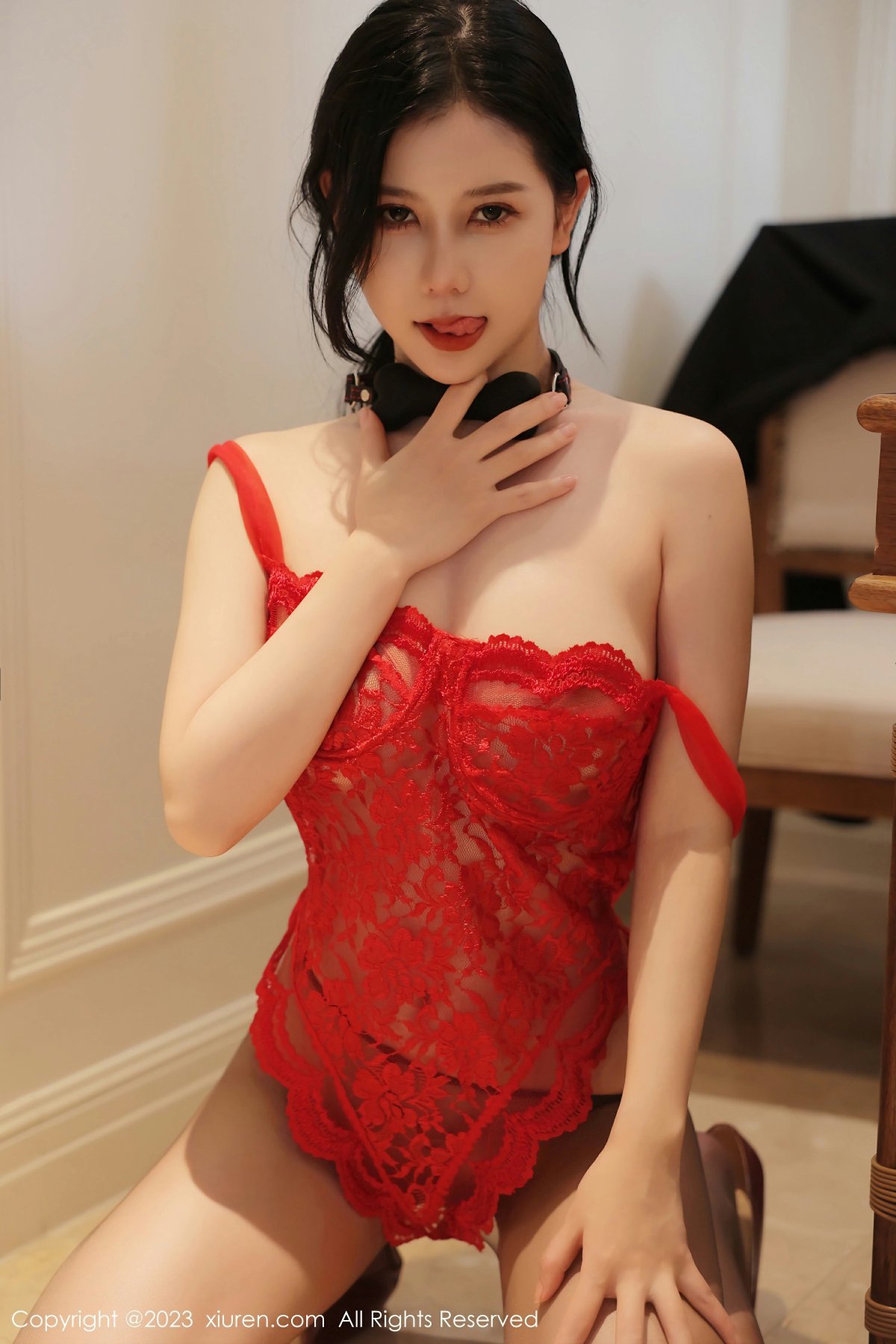 [XiuRen秀人网] 2023.03.27 No.6475 尹甜甜第14张
