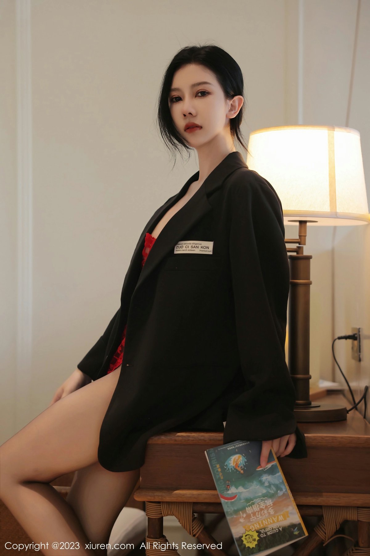[XiuRen秀人网] 2023.03.27 No.6475 尹甜甜第1张