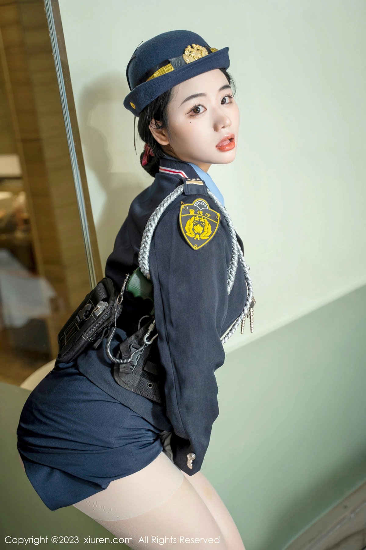 [XiuRen秀人网] 2023.03.30 No.6497 汐汐爱吃草莓第1张