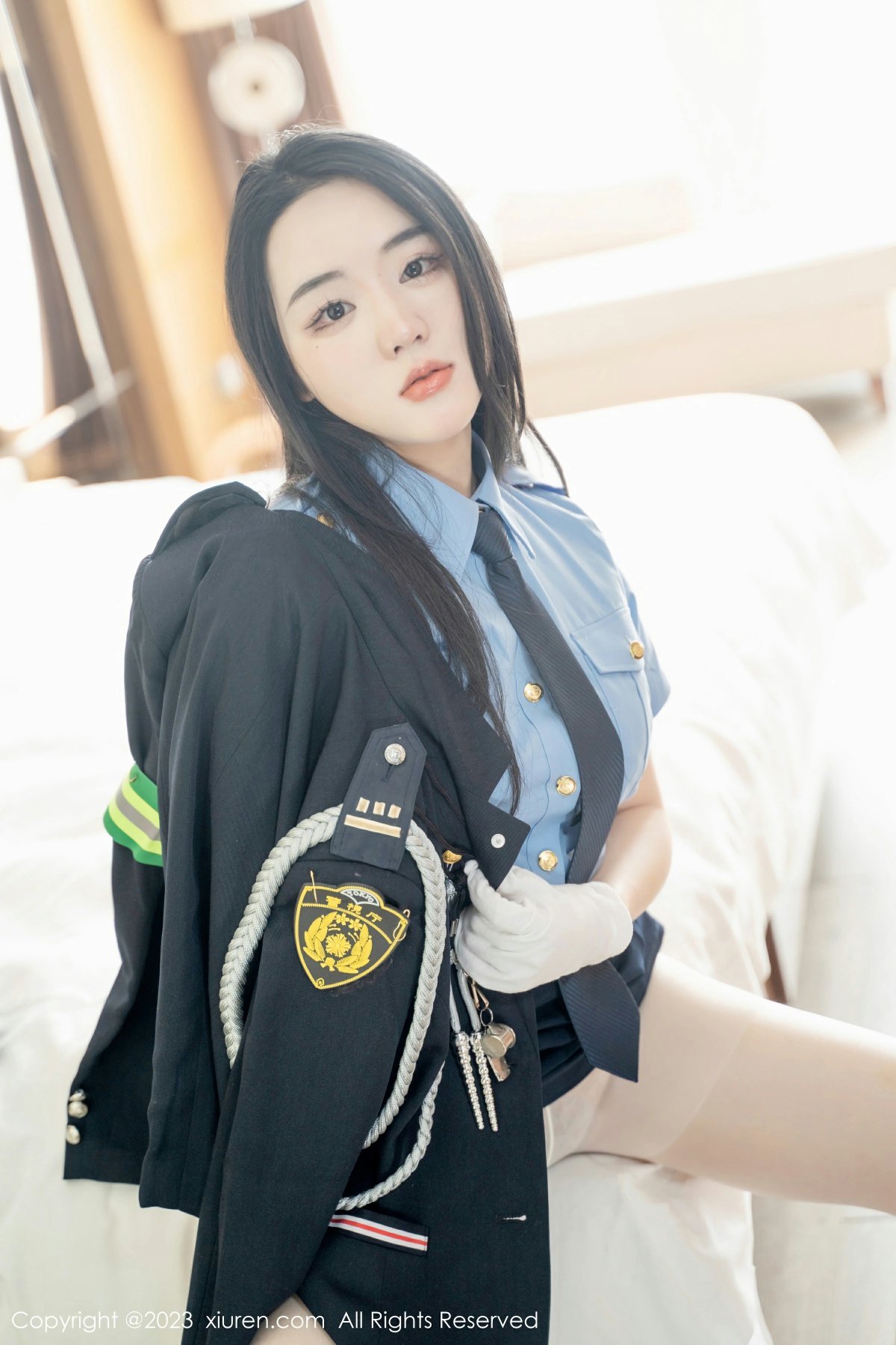 [XiuRen秀人网] 2023.03.30 No.6497 汐汐爱吃草莓第1张
