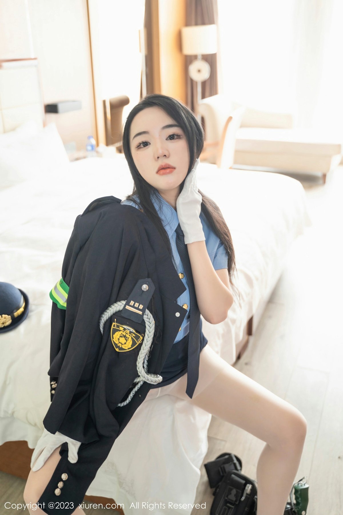 [XiuRen秀人网] 2023.03.30 No.6497 汐汐爱吃草莓第1张