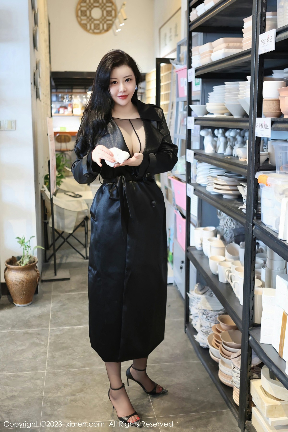 [XiuRen秀人网] 2023.04.27 No.6647 王婉悠Queen第1张