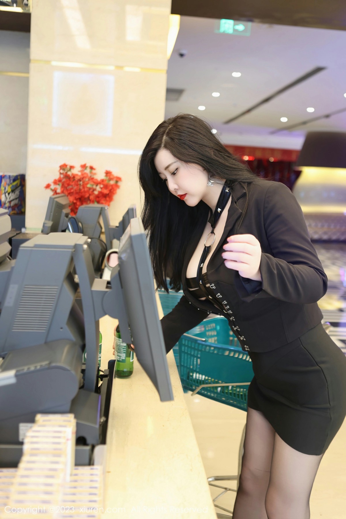 [XiuRen秀人网] 2023.05.19 No.6766 王婉悠Queen第2张