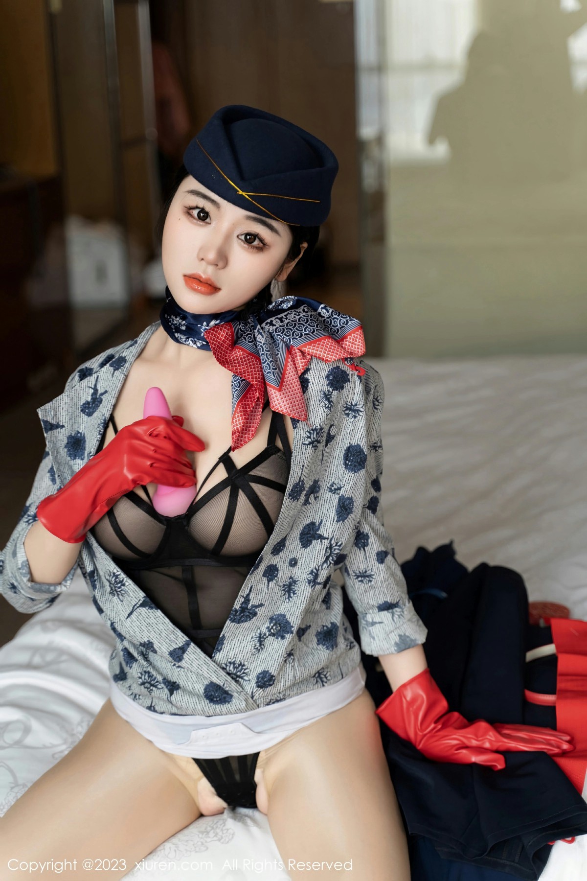 [XiuRen秀人网] 2023.05.24 No.6790 汐汐爱吃草莓第1张
