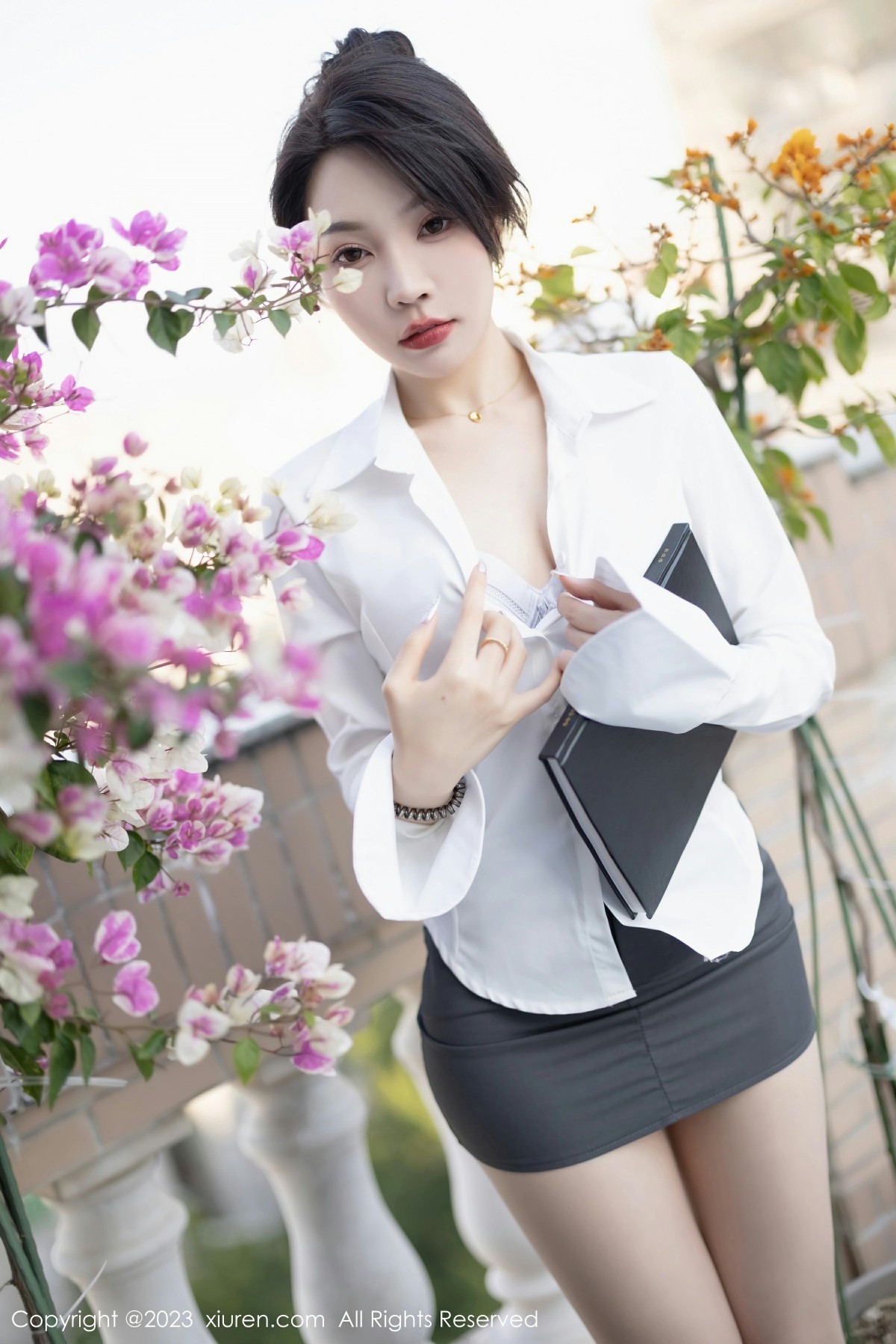 [XiuRen秀人网] 2023.06.30 No.7002 徐莉芝Booty第1张