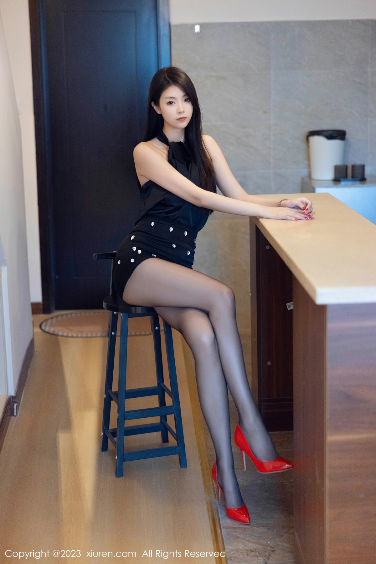 [XiuRen秀人网] 2023.10.19 No.7535 可樂Vicky第1张
