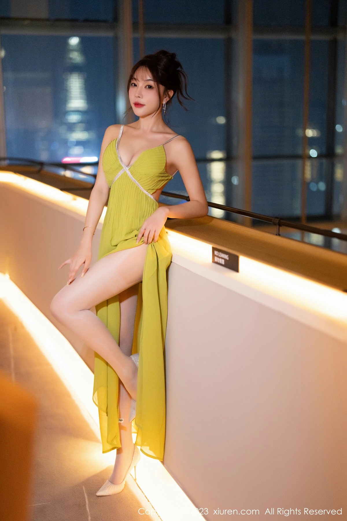 [XiuRen秀人网] 2023.11.21 No.7696 徐莉芝Booty第1张