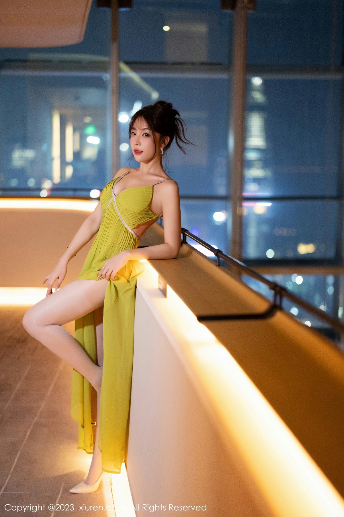 [XiuRen秀人网] 2023.11.21 No.7696 徐莉芝Booty第1张