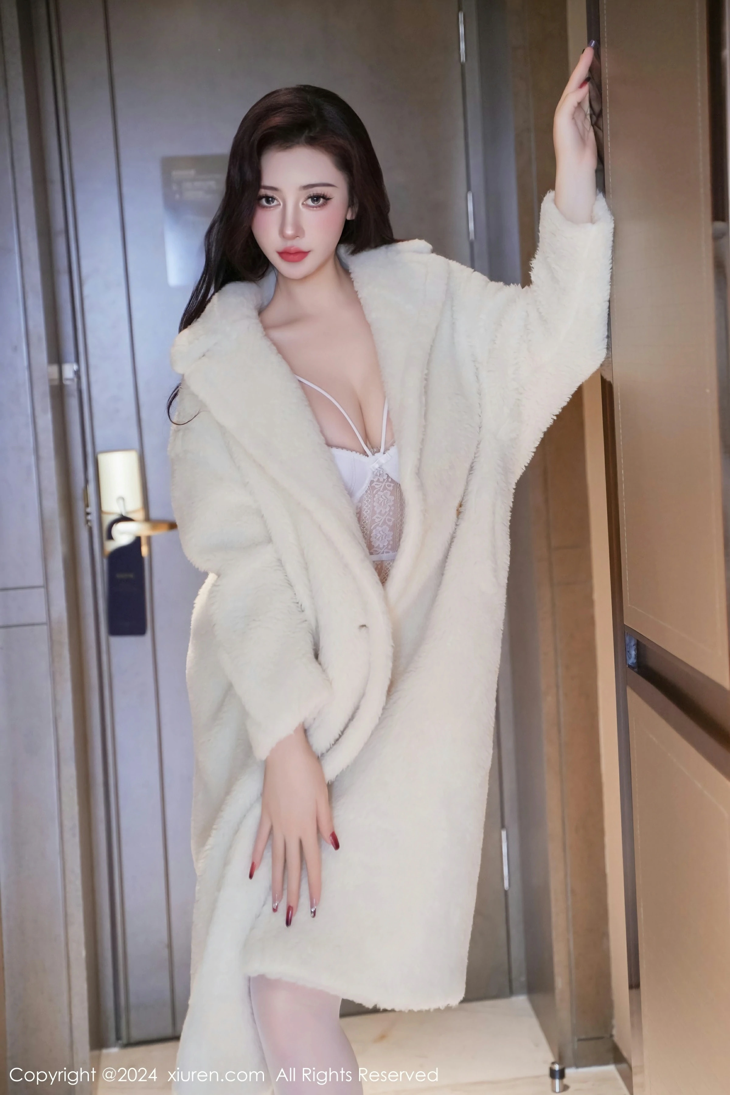 [XiuRen秀人网] 2024.01.18 No.7978 蕾蕾醒了没第6张