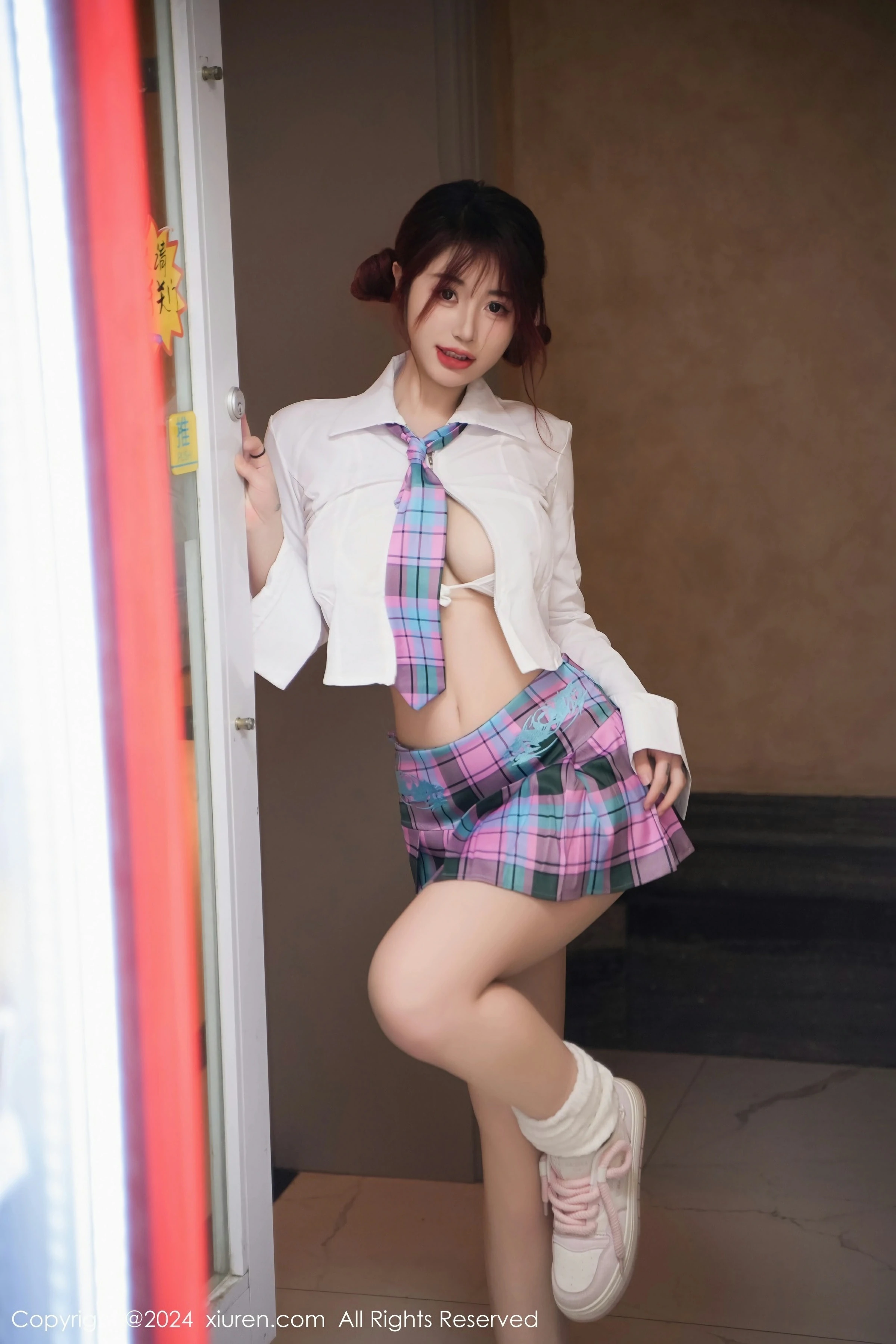 [XiuRen秀人网] 2024.01.25 No.8015 美七 Mia第4张
