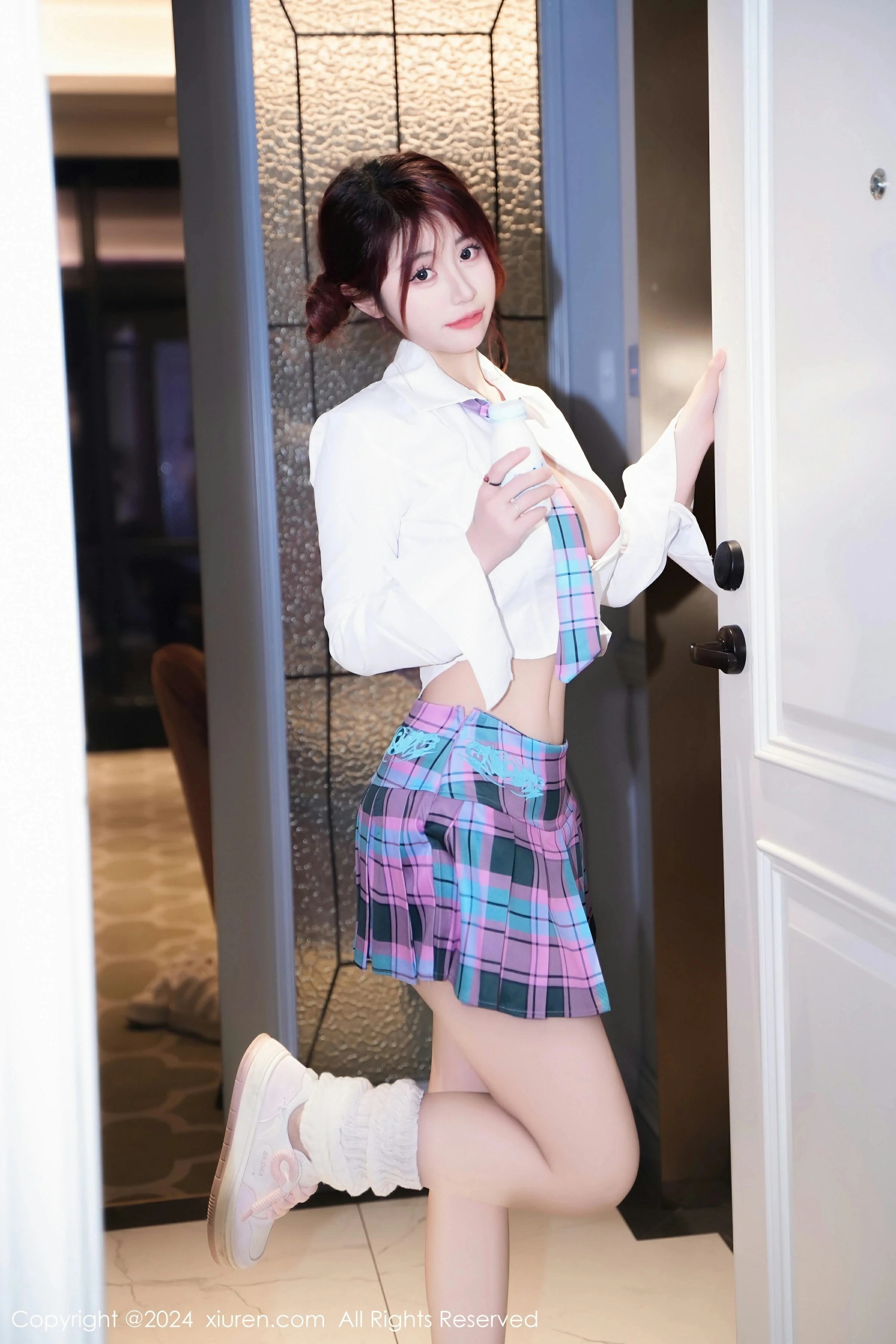 [XiuRen秀人网] 2024.01.25 No.8015 美七 Mia第6张