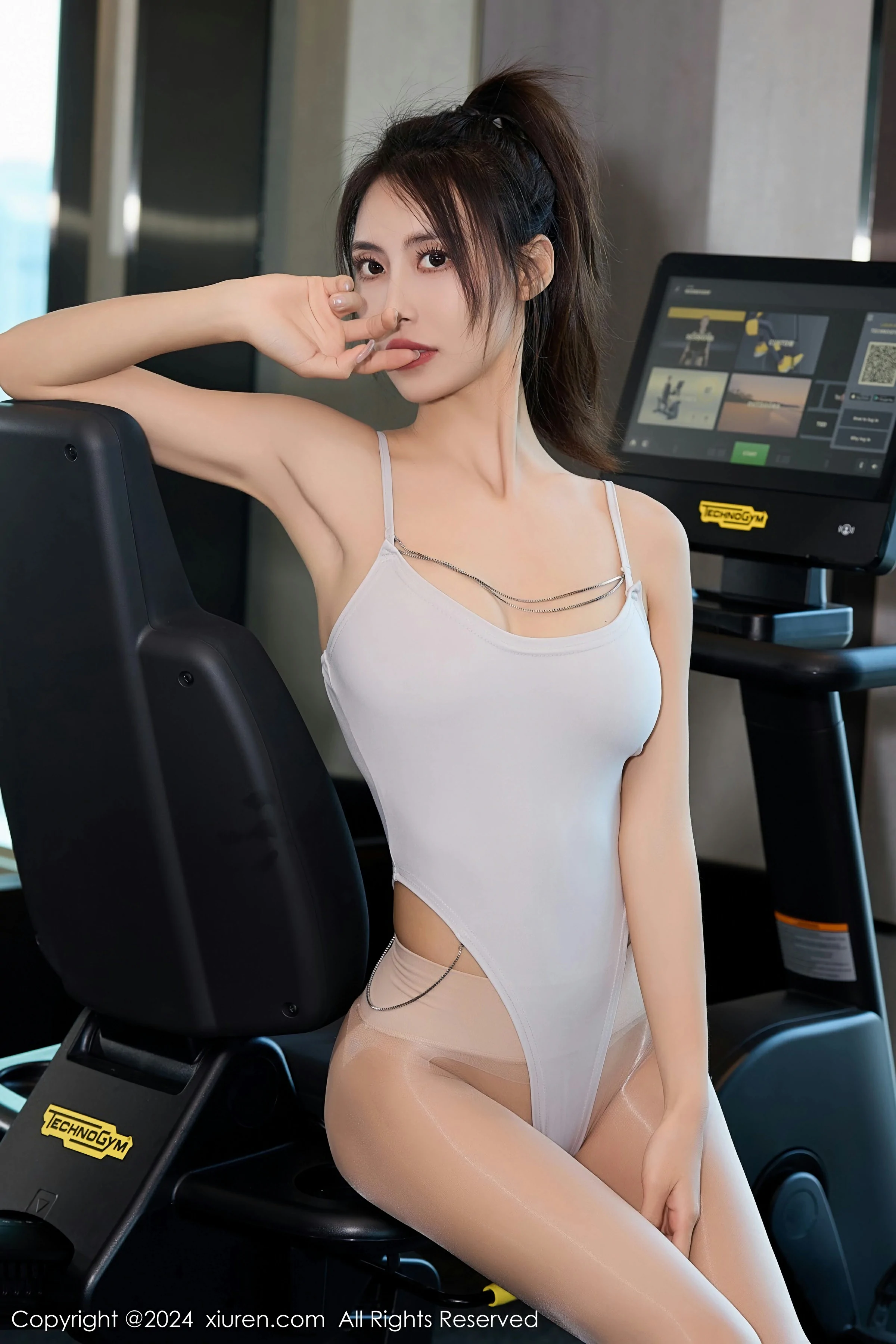 [XiuRen秀人网] 2024.01.25 No.8018 lingyu69第4张