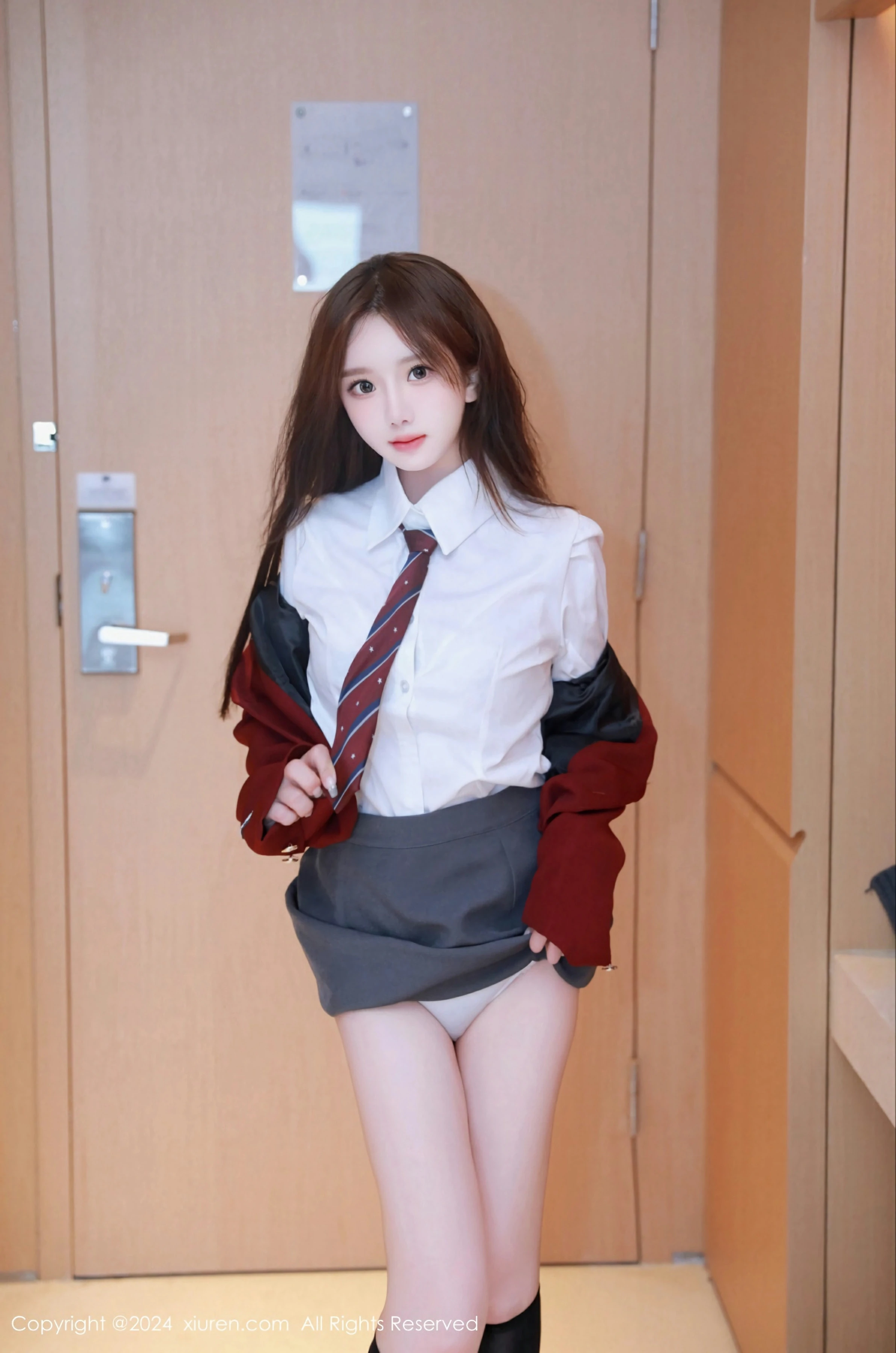 [XiuRen秀人网] 2024.01.31 No.8044 小薯条nienie第2张