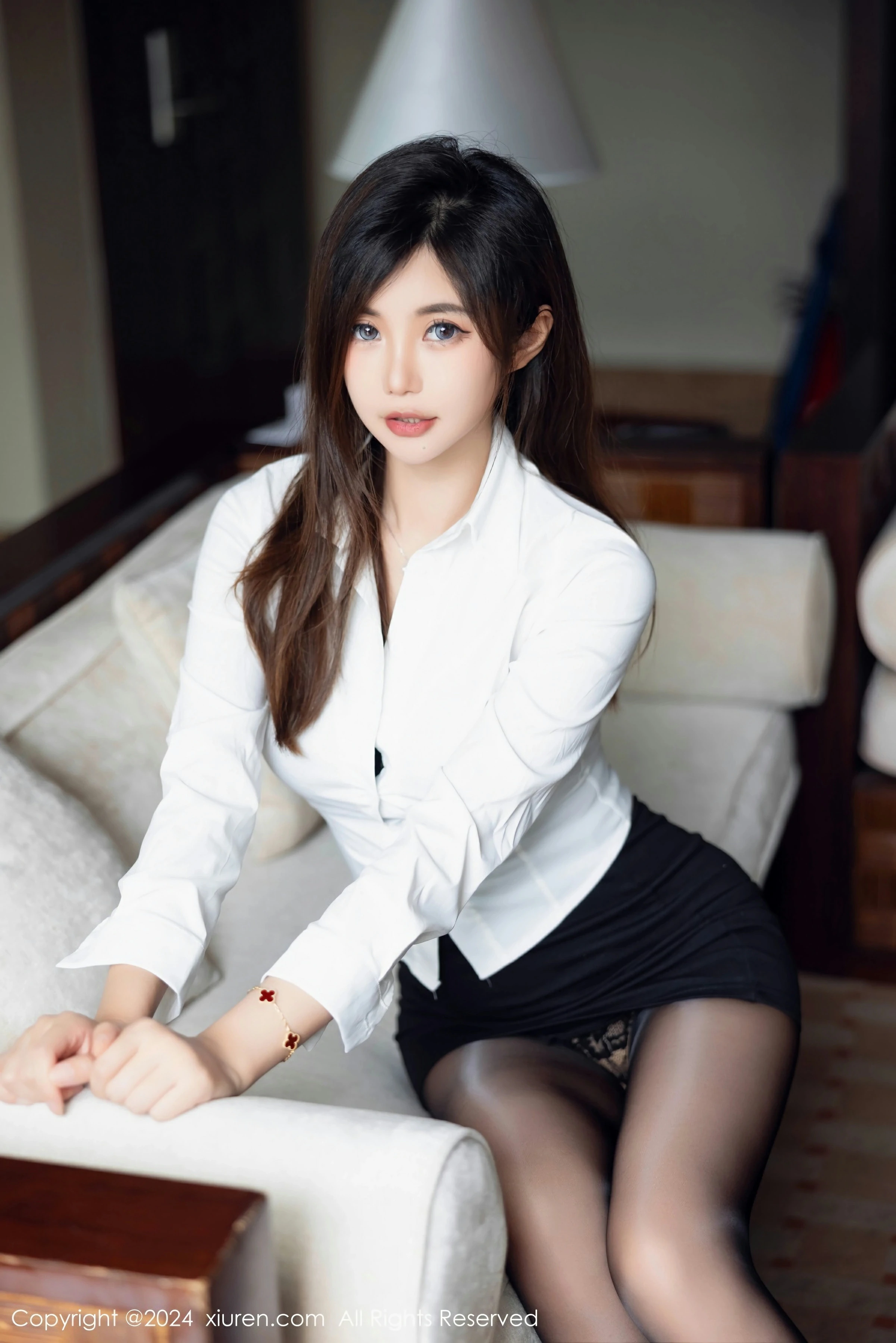[XiuRen秀人网] 2024.02.02 No.8053 绮里嘉ula第2张