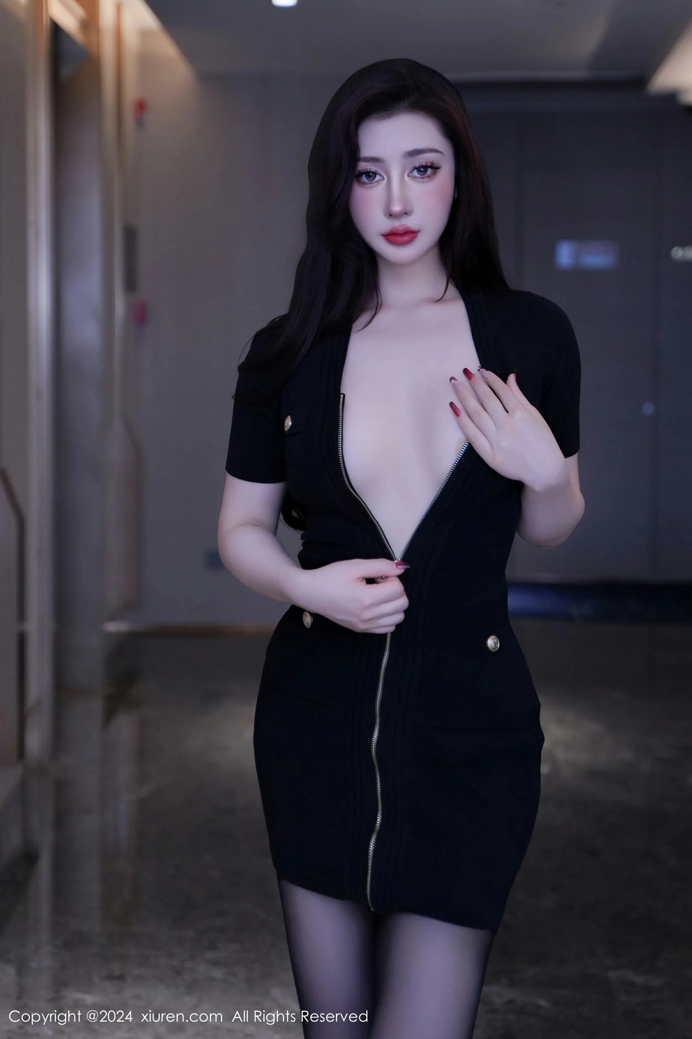 [XiuRen秀人网] 2024.03.04 No.8170 蕾蕾醒了没第2张