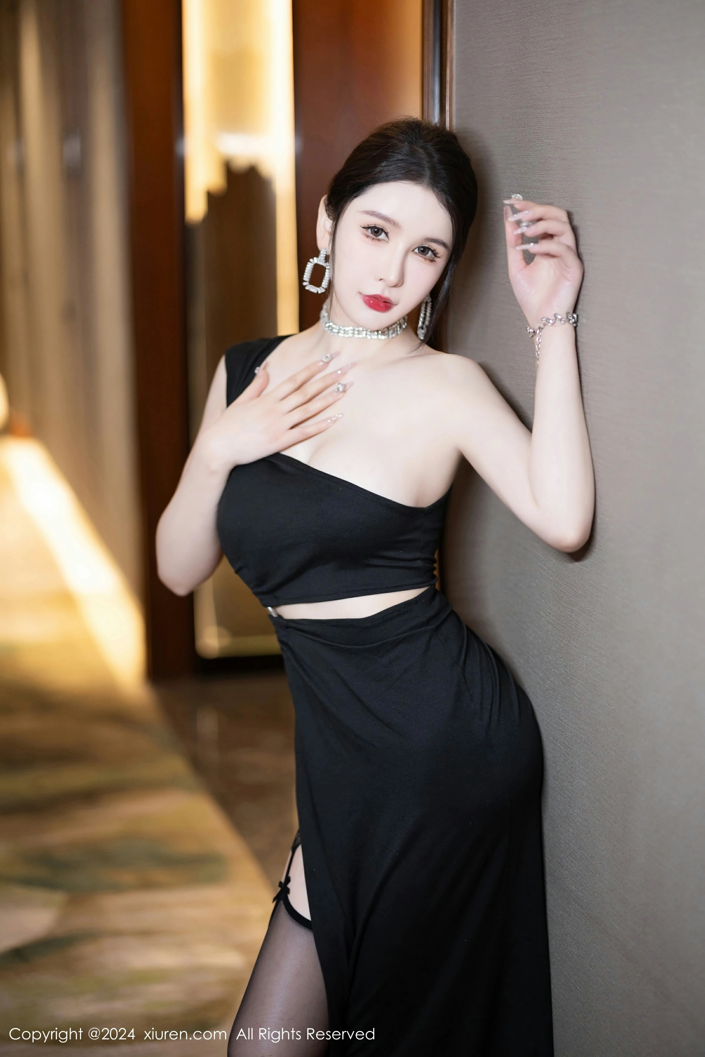 [XiuRen秀人网] 2024.03.13 No.8222 李丽莎第1张
