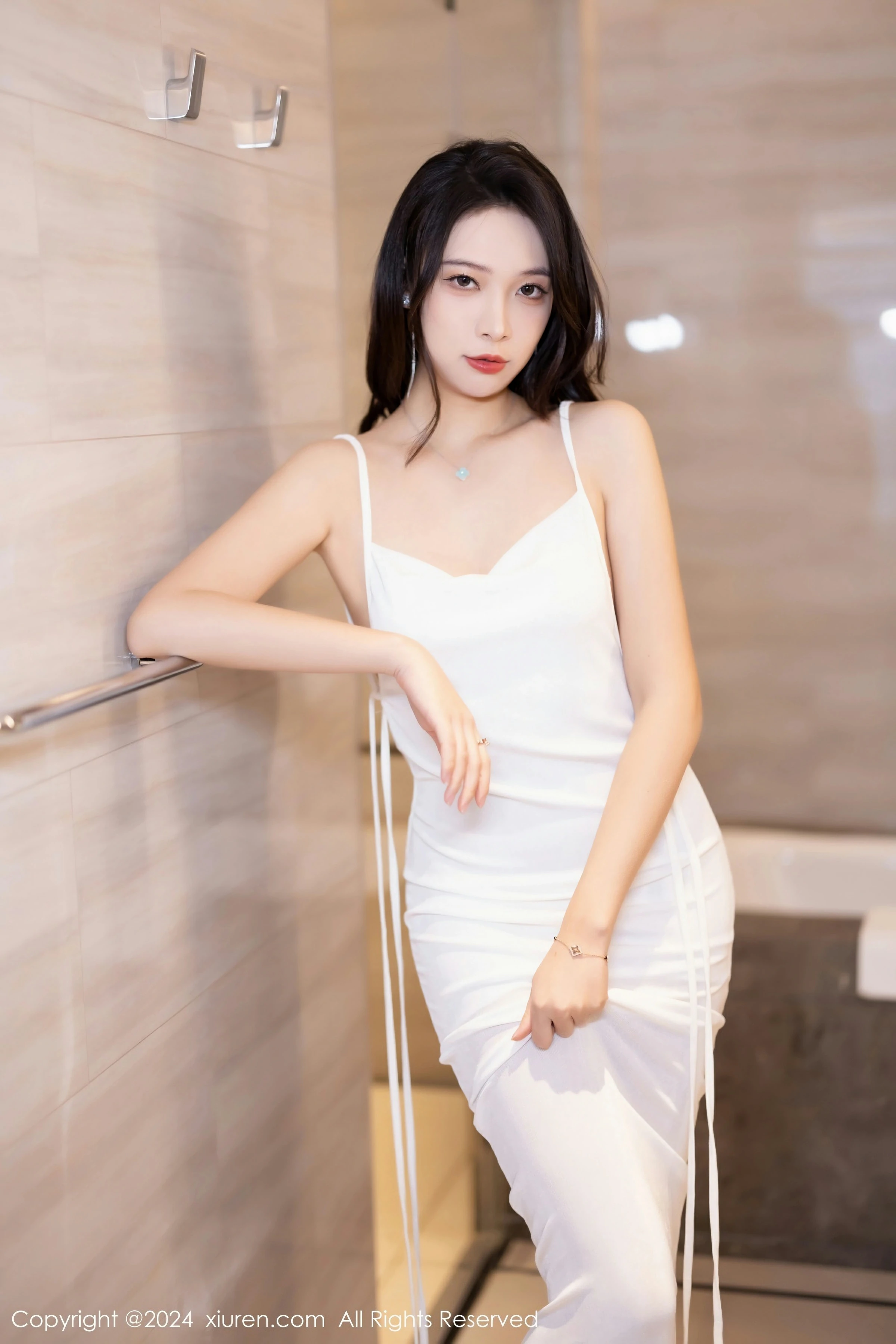 [XiuRen秀人网] 2024.03.22 No.8272 郑颖姗Bev第2张