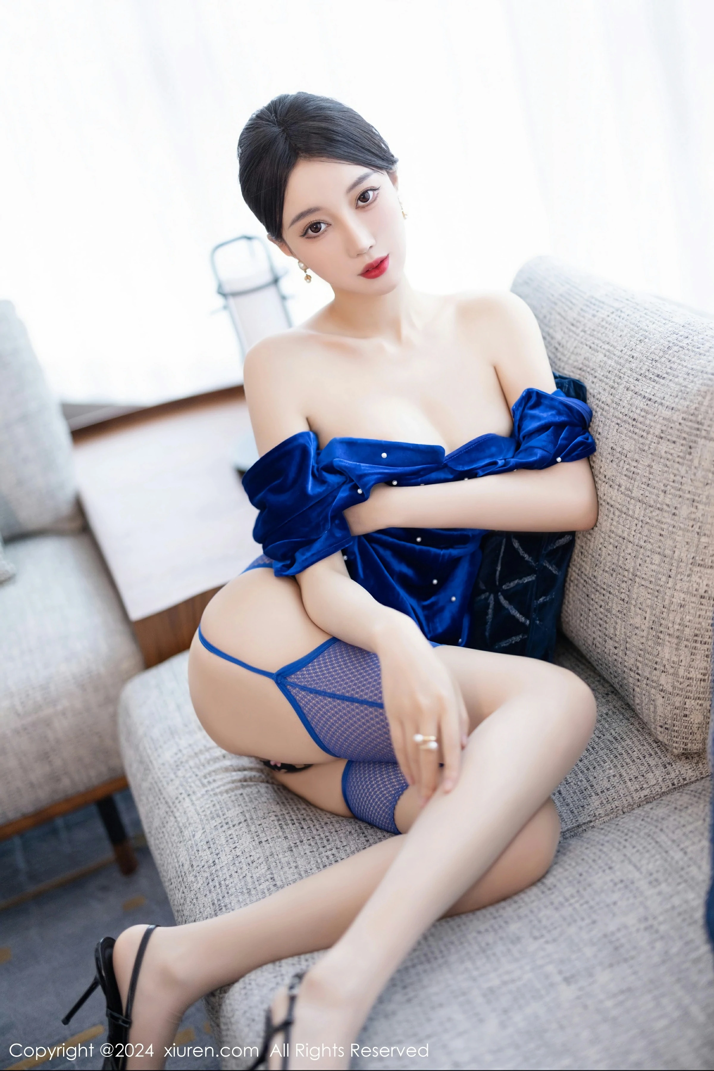 [XiuRen秀人网] 2024.03.27 No.8298 玥儿玥第10张