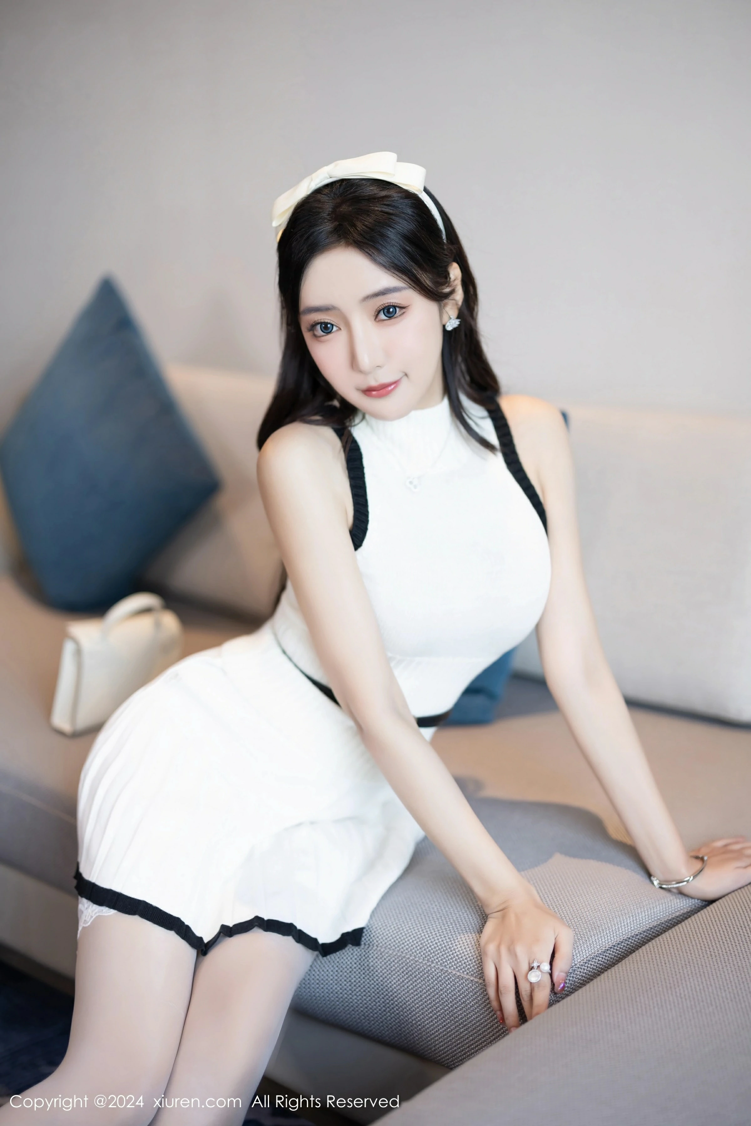 [XiuRen秀人网] 2024.04.02 No.8334 王馨瑶yanni第4张