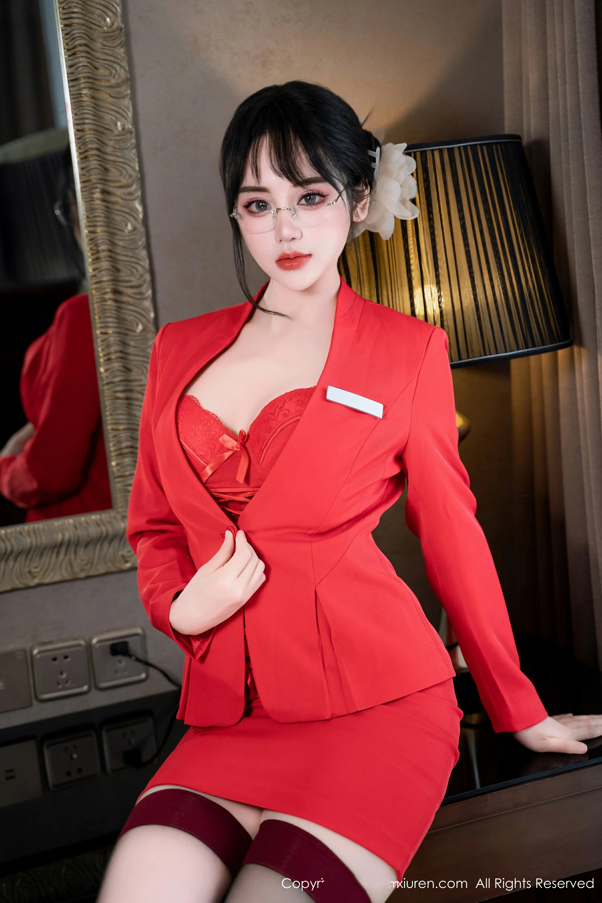 [XiuRen秀人网] 2024.04.09 No.8360 汐汐爱吃草莓第3张