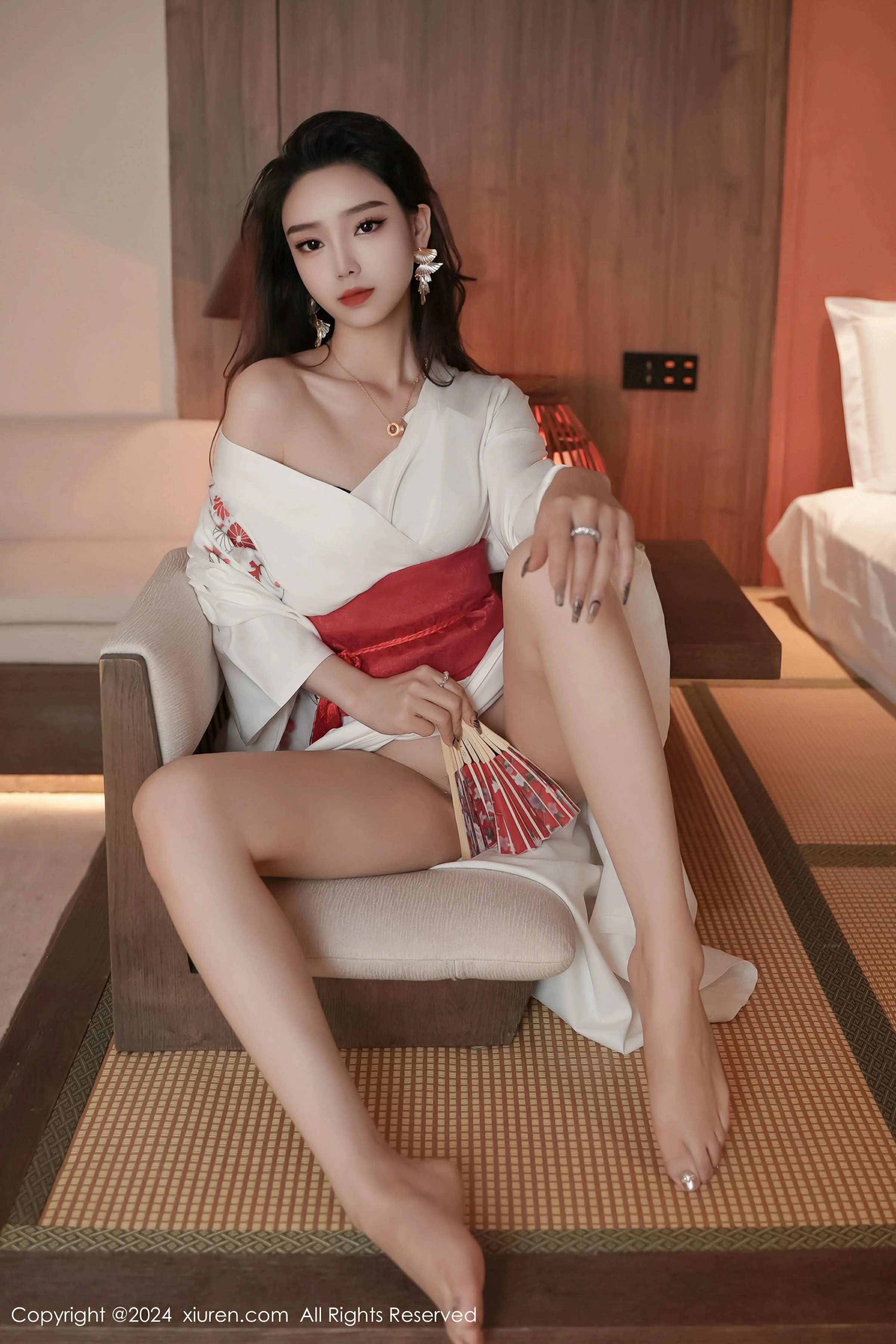 [XiuRen秀人网] 2024.04.10 No.8367 苏曼兮第4张