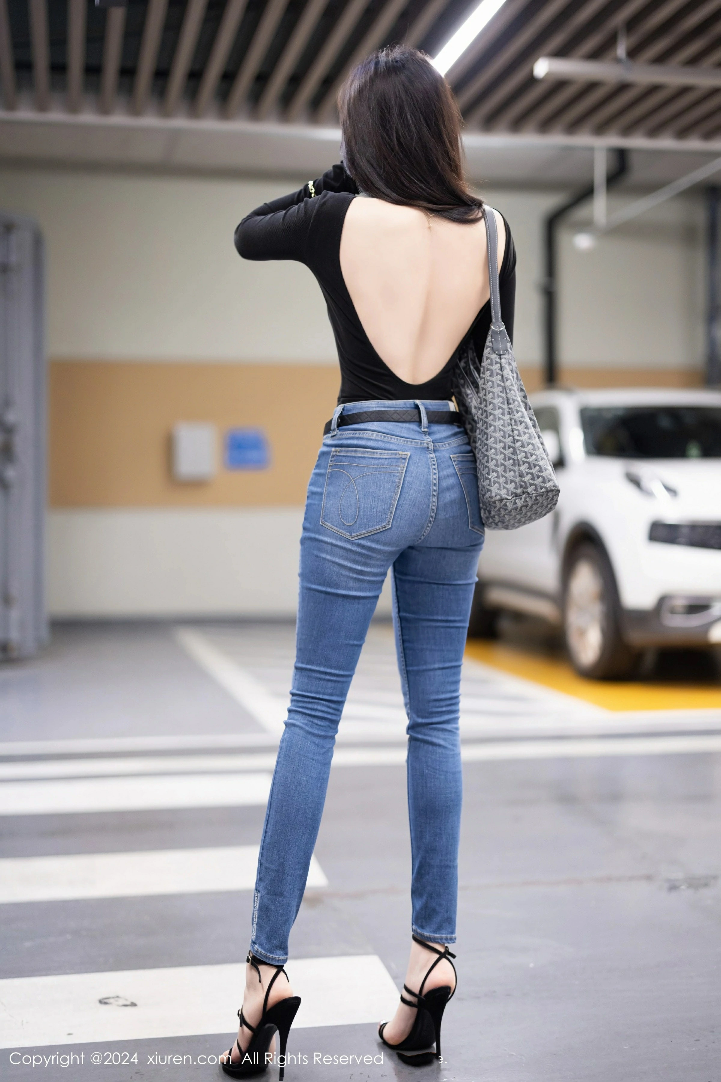 [XiuRen秀人网] 2024.04.12 No.8385 徐莉芝Booty第2张