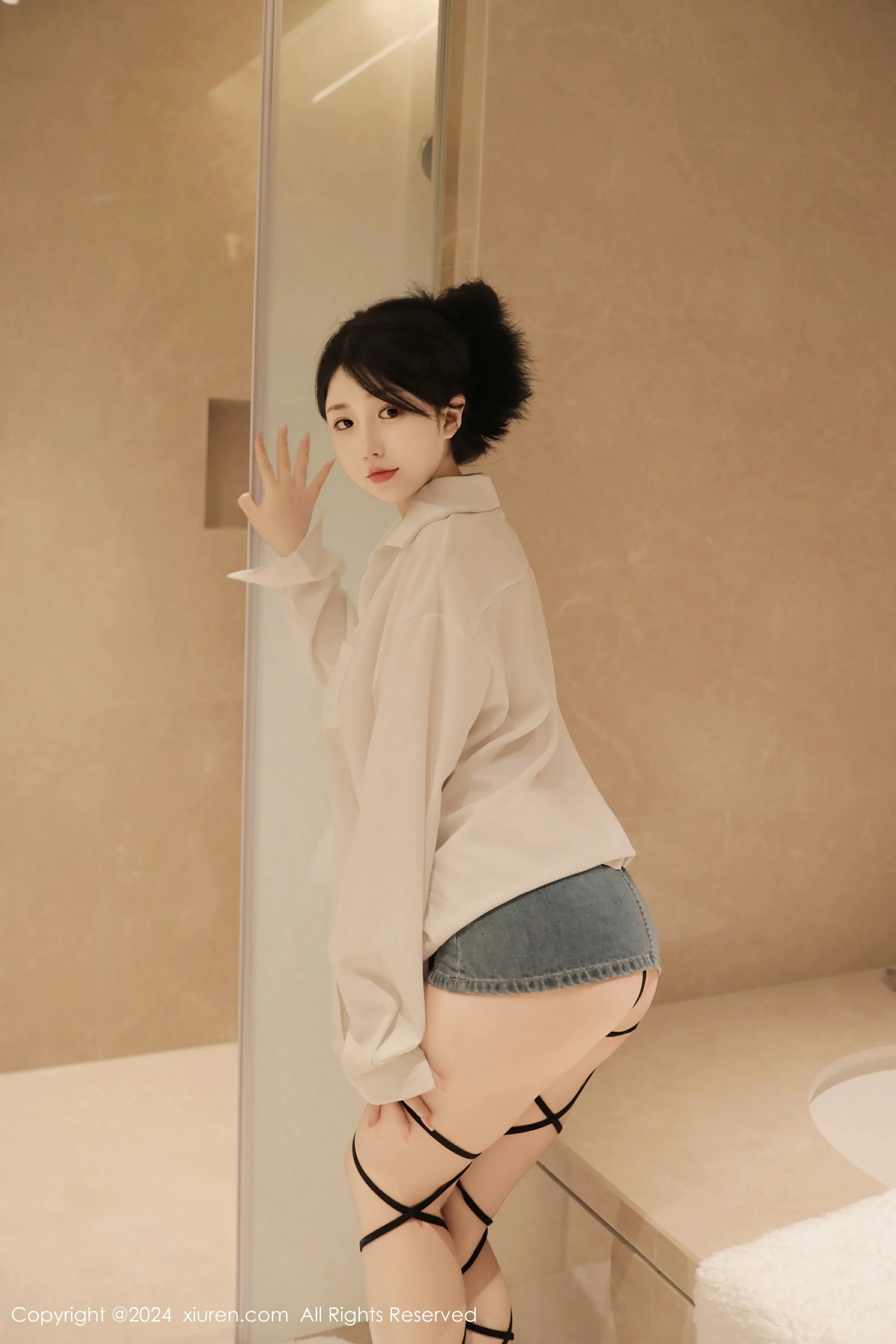 [XiuRen秀人网] 2024.04.16 No.8400 陈小花第2张