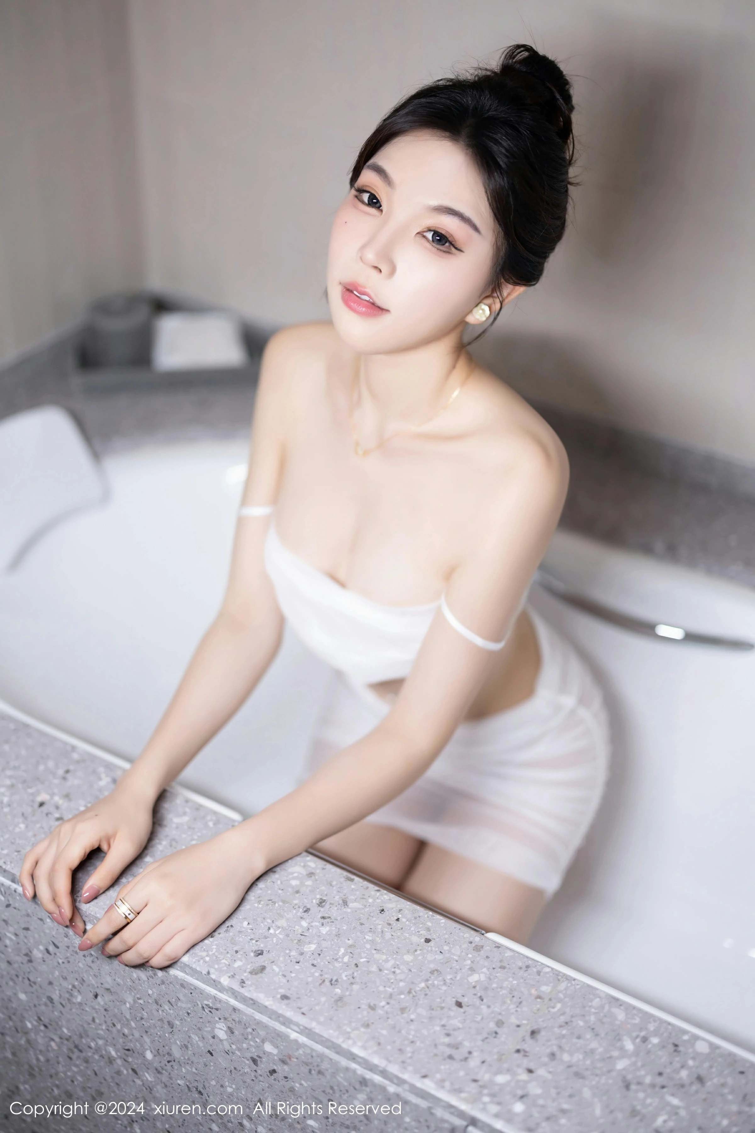 [XiuRen秀人网] 2024.05.06 No.8491 徐莉芝Booty第14张