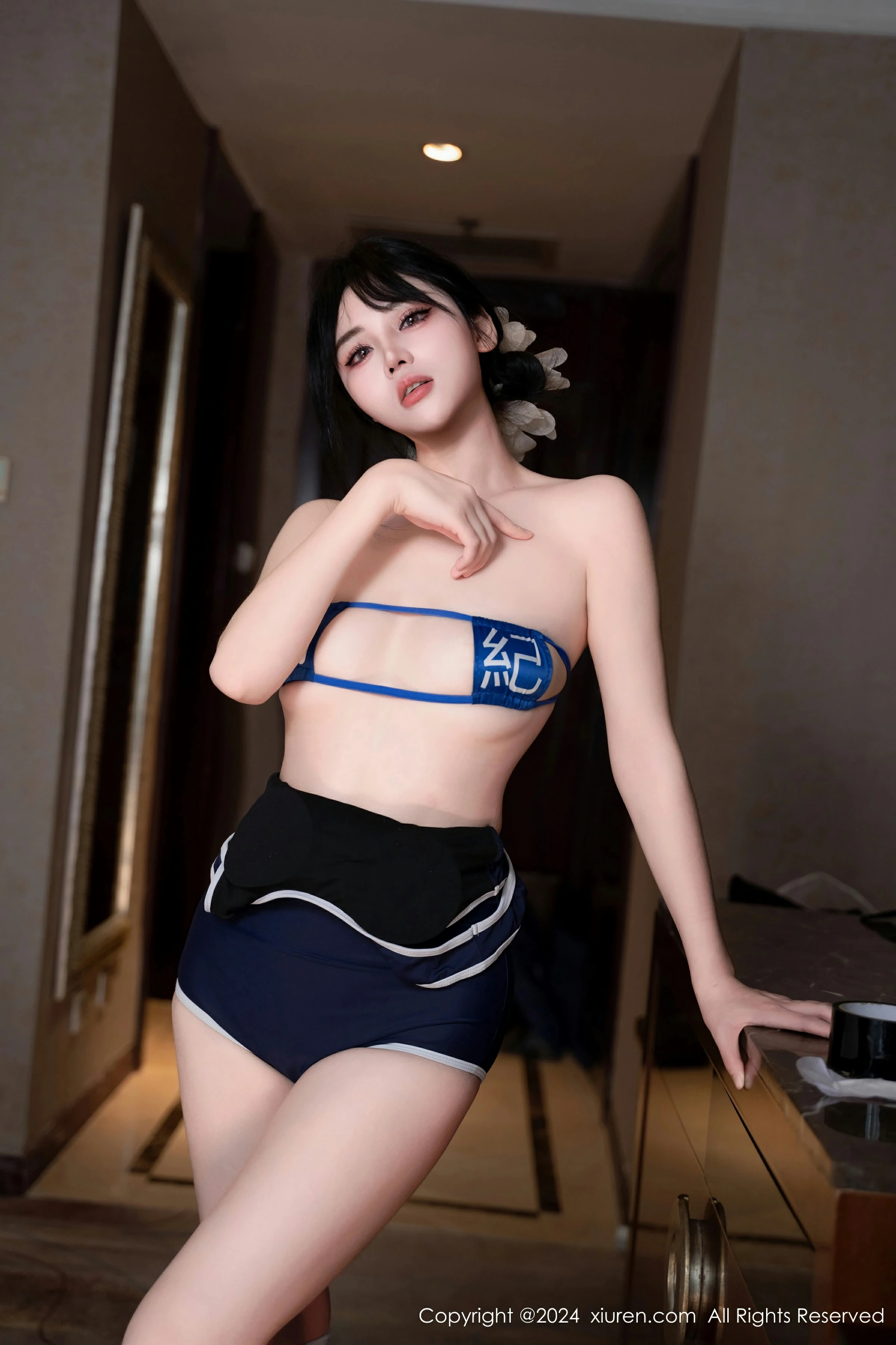 [XiuRen秀人网] 2024.05.27 No.8604 汐汐爱吃草莓第6张