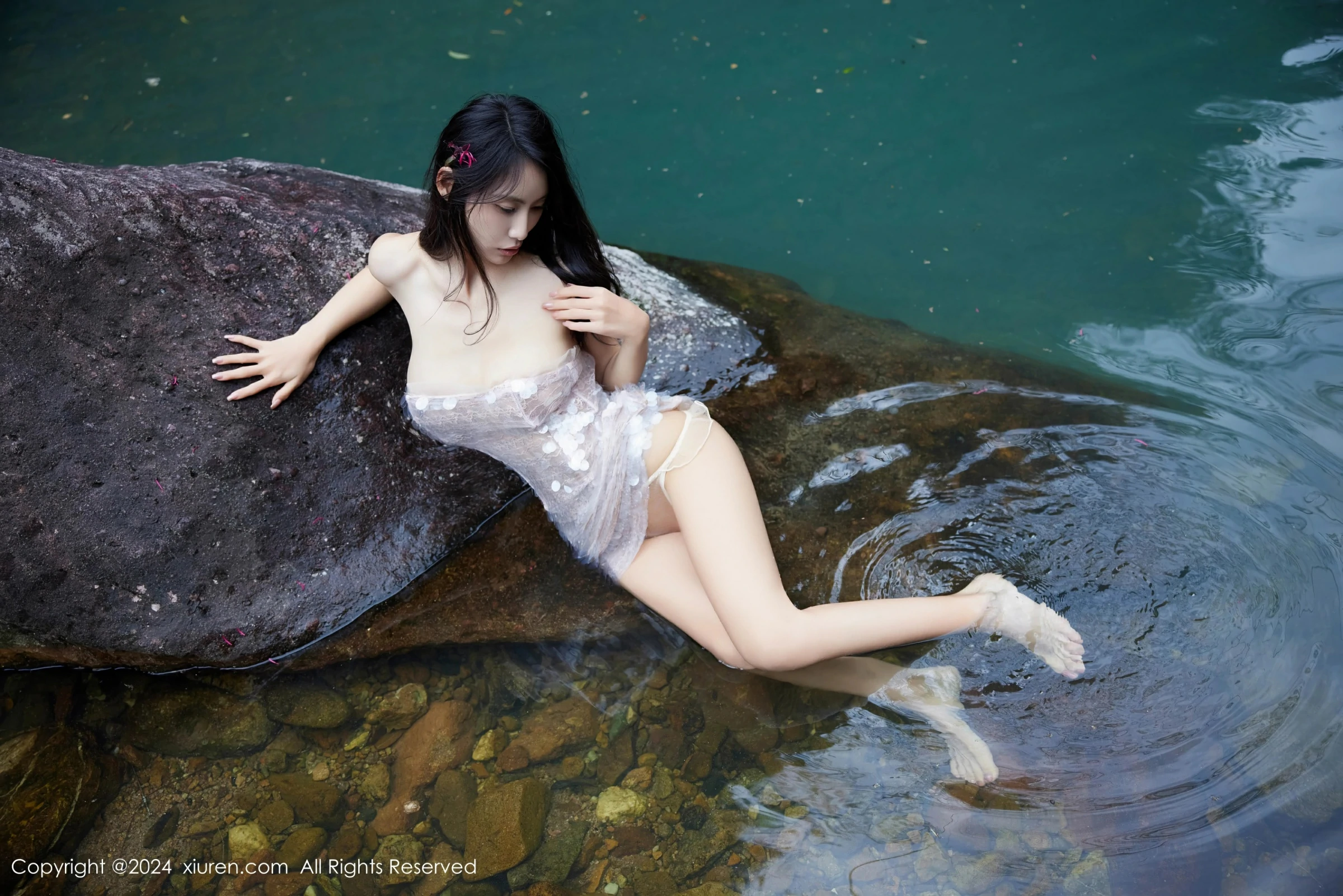 [XiuRen秀人网] 2024.06.06 No.8659 lingyu69第6张
