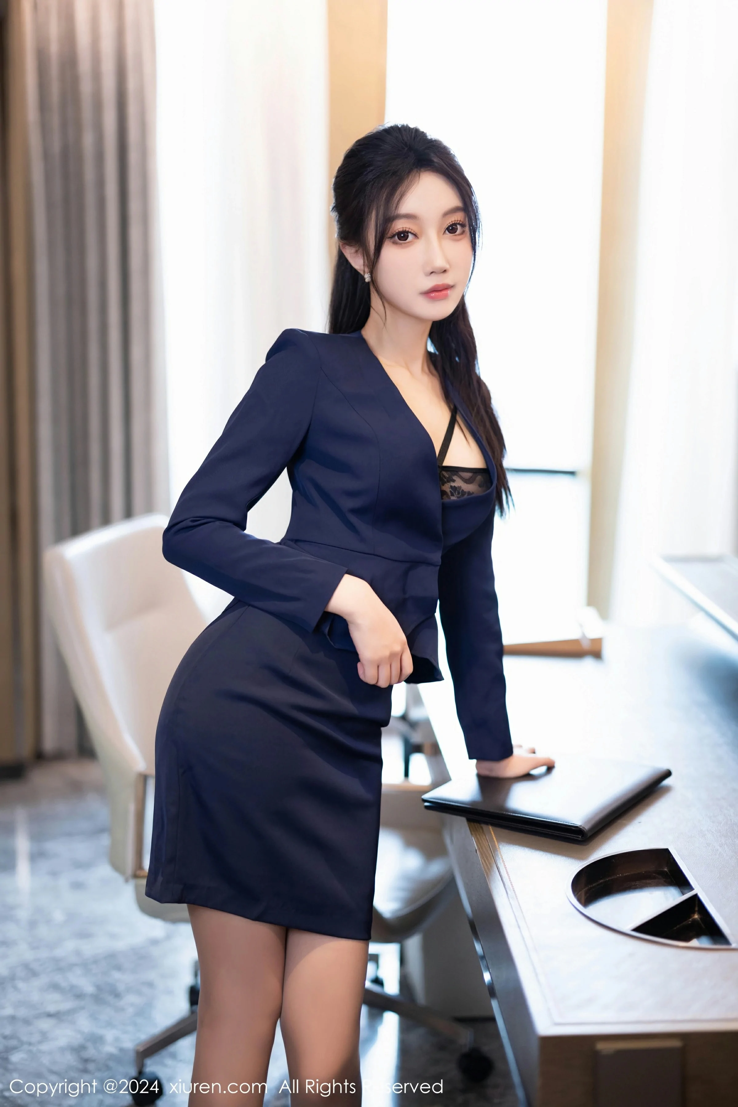 [XiuRen秀人网] 2024.06.07 No.8669 玥儿玥第3张