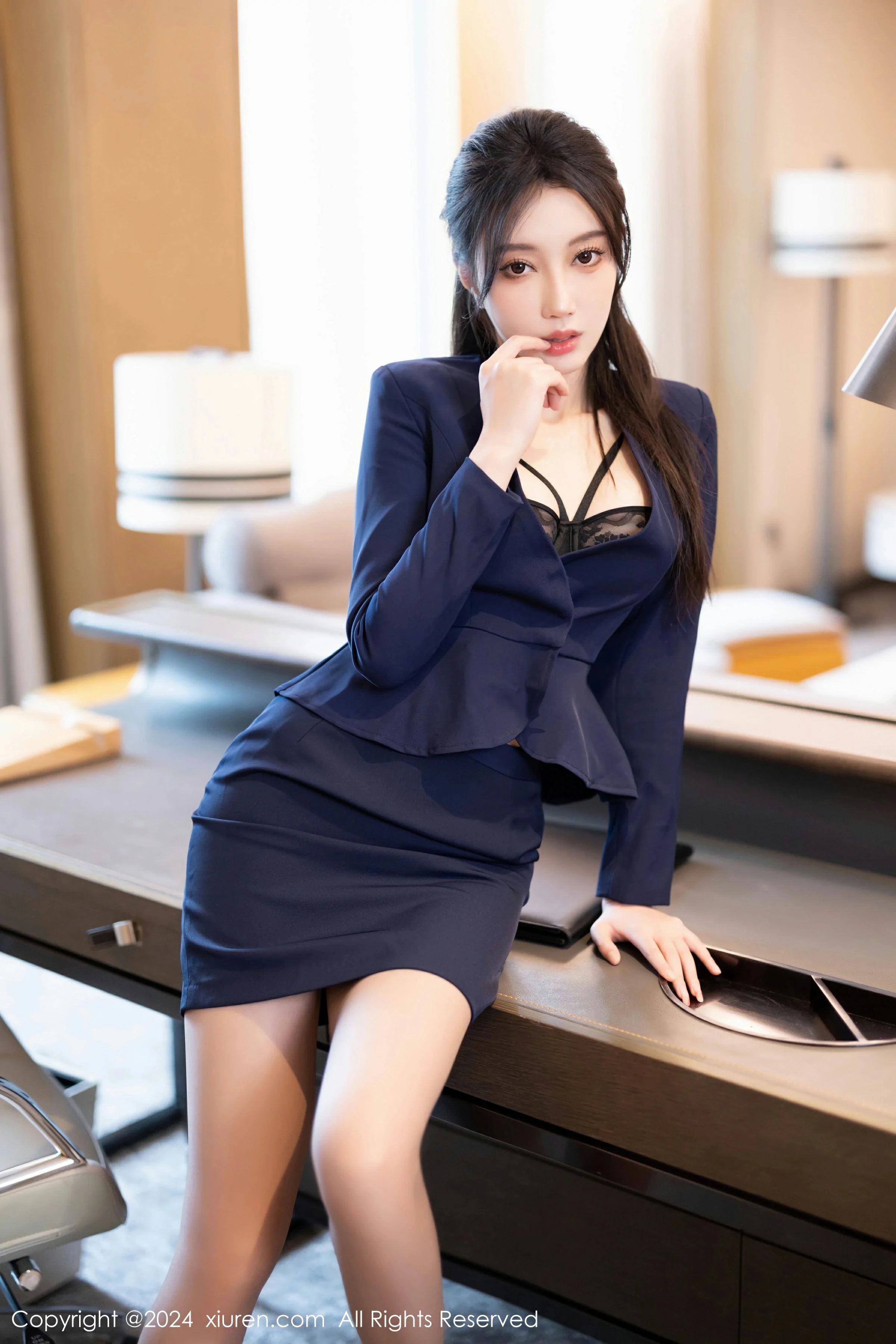 [XiuRen秀人网] 2024.06.07 No.8669 玥儿玥第3张
