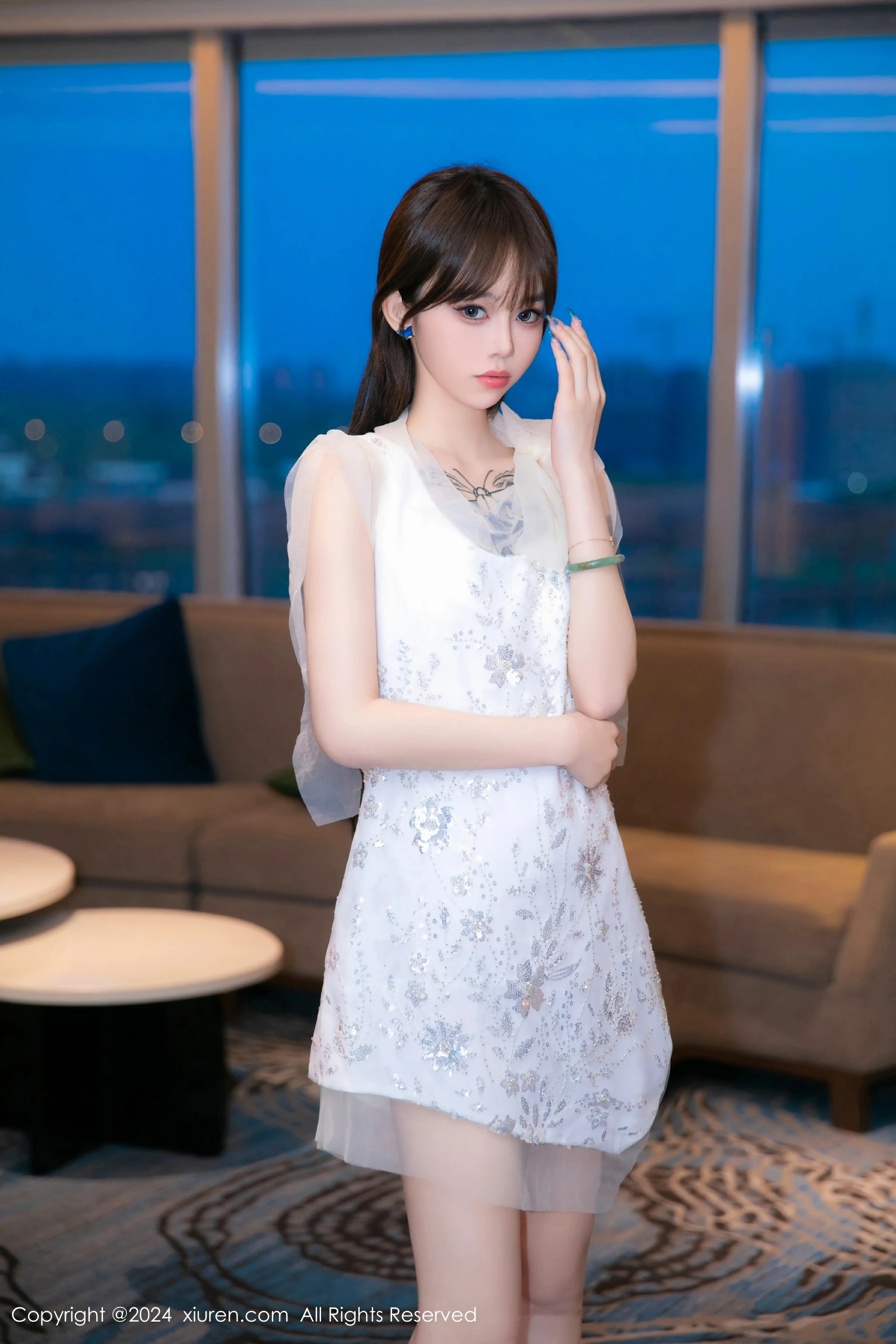 [XiuRen秀人网] 2024.06.13 No.8696 奶瓶.第1张