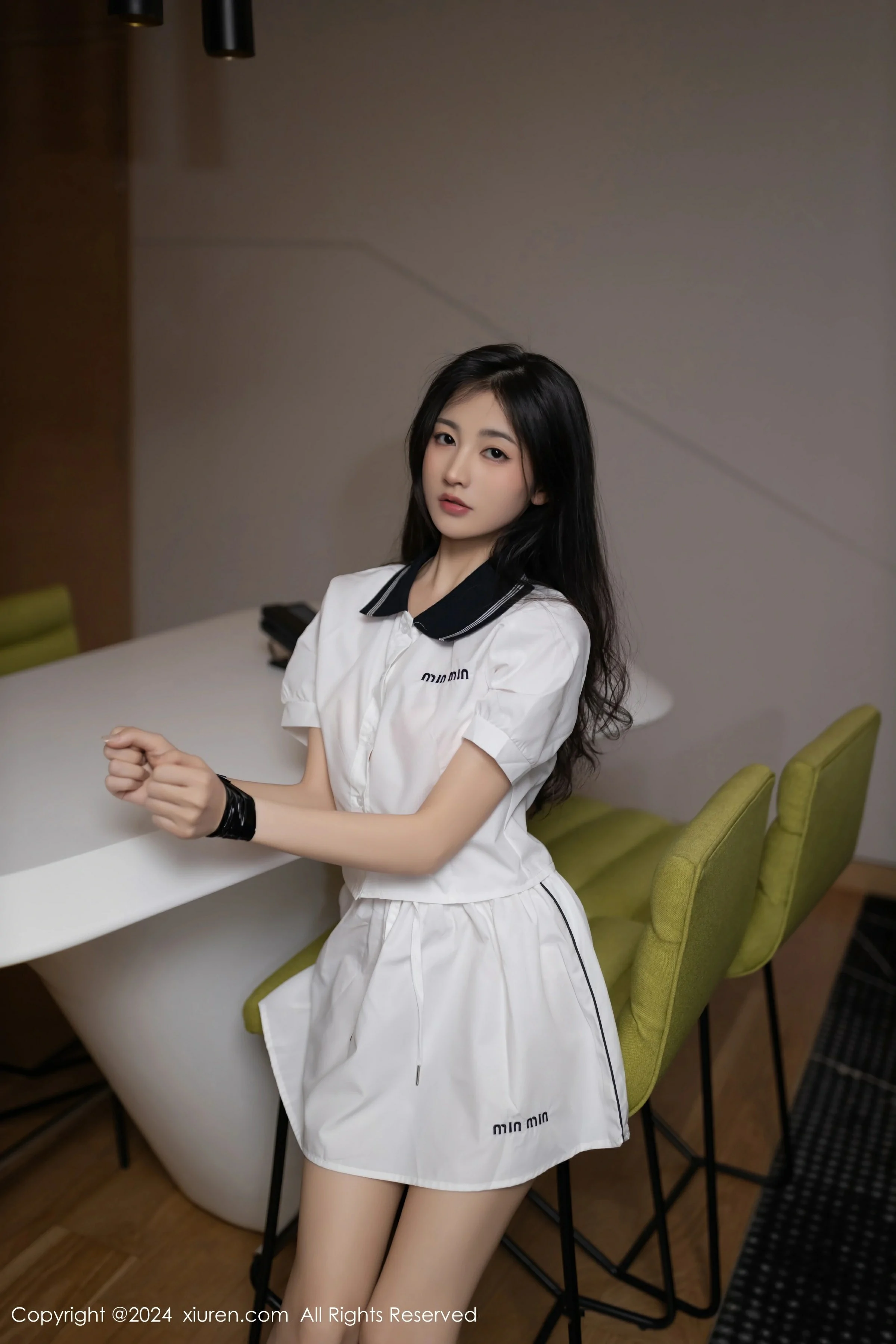 [XiuRen秀人网] 2024.07.02 No.8793 鱼尾fish第2张