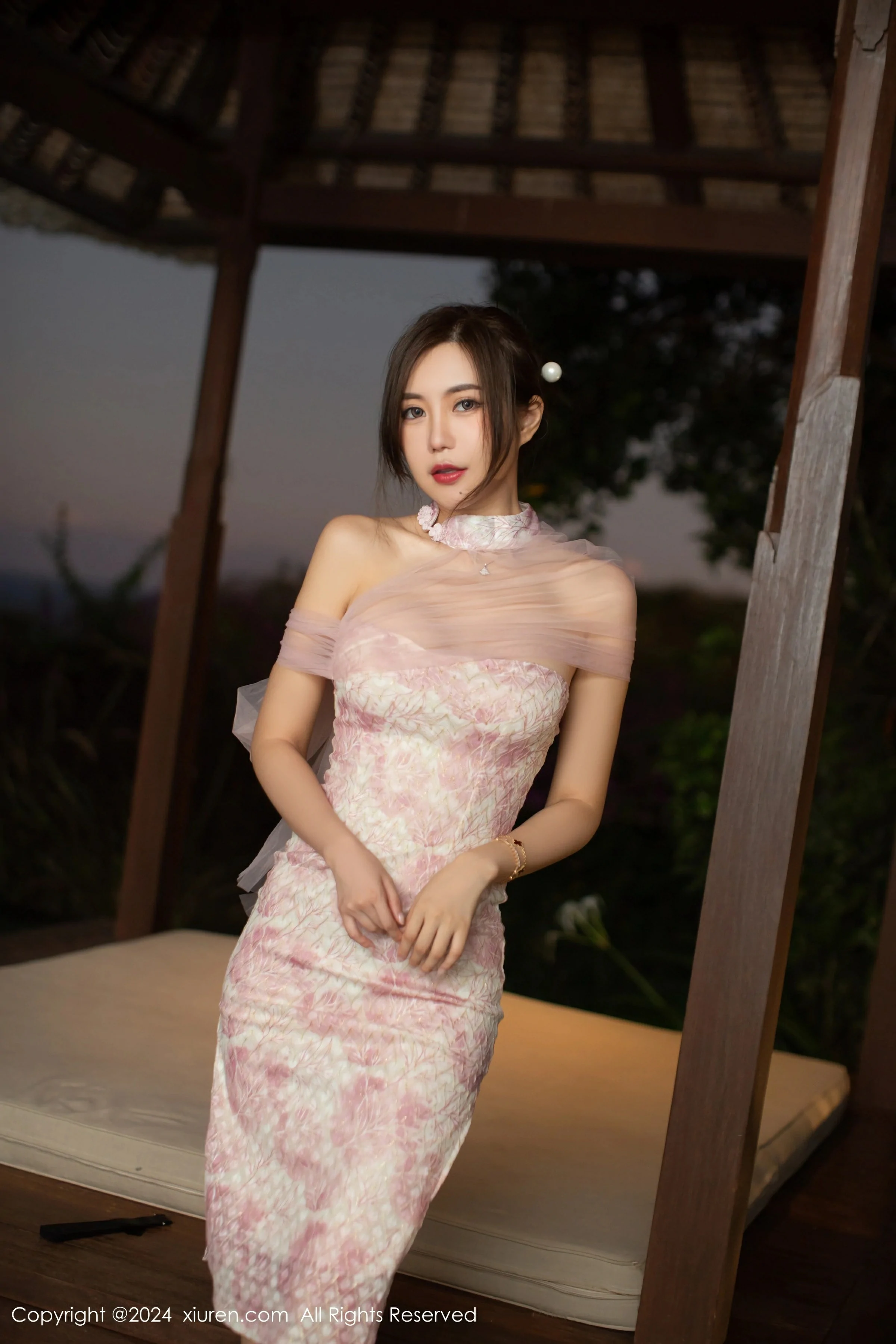 [XiuRen秀人网] 2024.07.16 No.8868 绮里嘉ula第1张