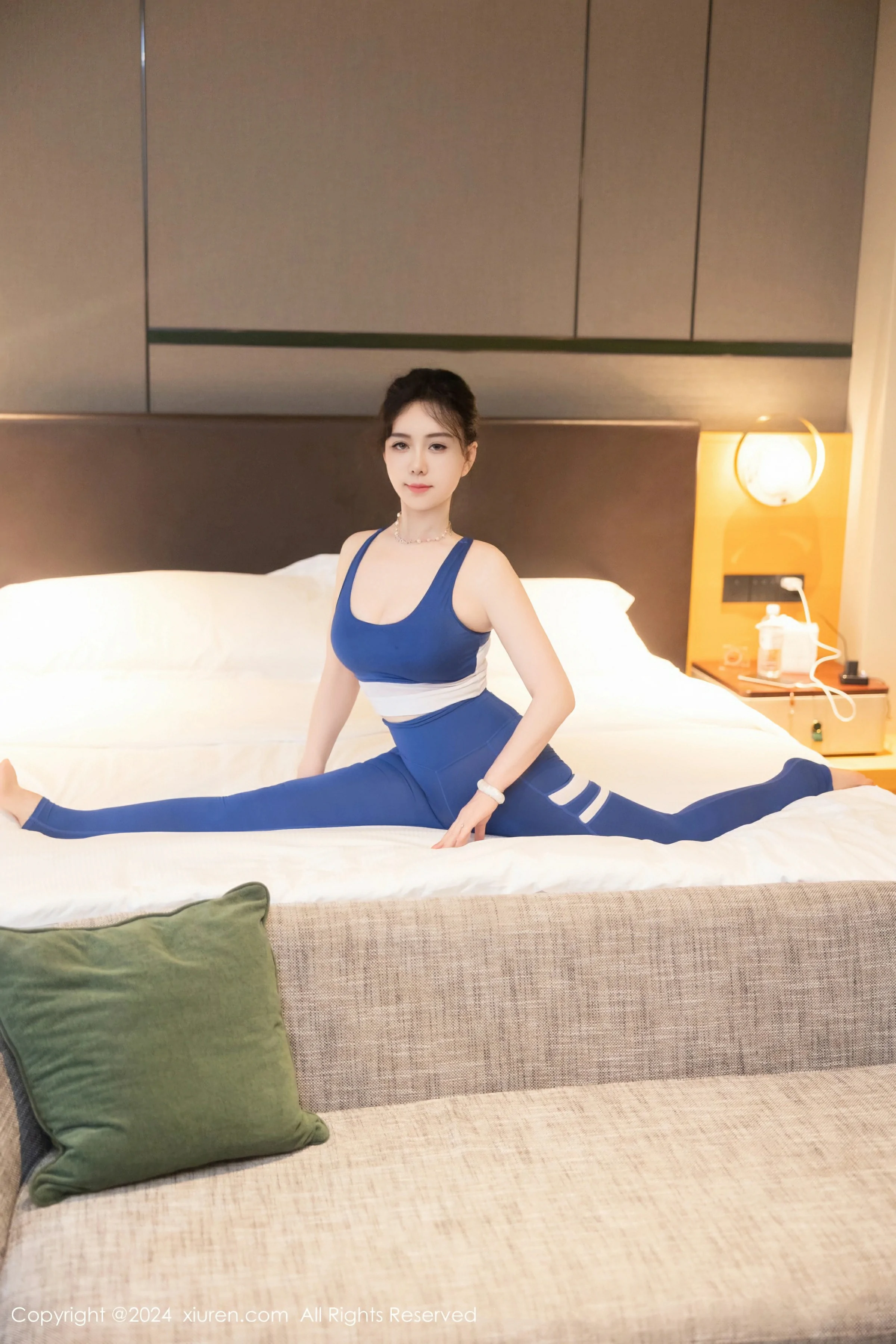 [XiuRen秀人网] 2024.08.07 No.8977 吴怡怡第4张