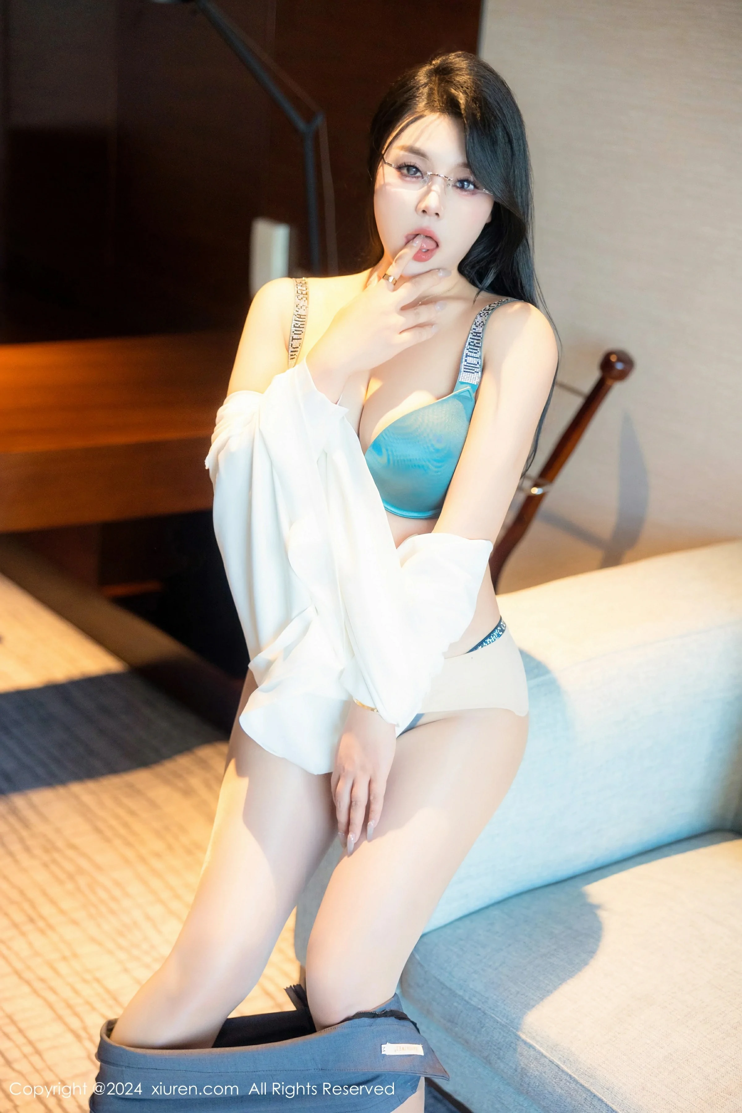 [XiuRen秀人网] 2024.08.09 No.8989 麦田第11张