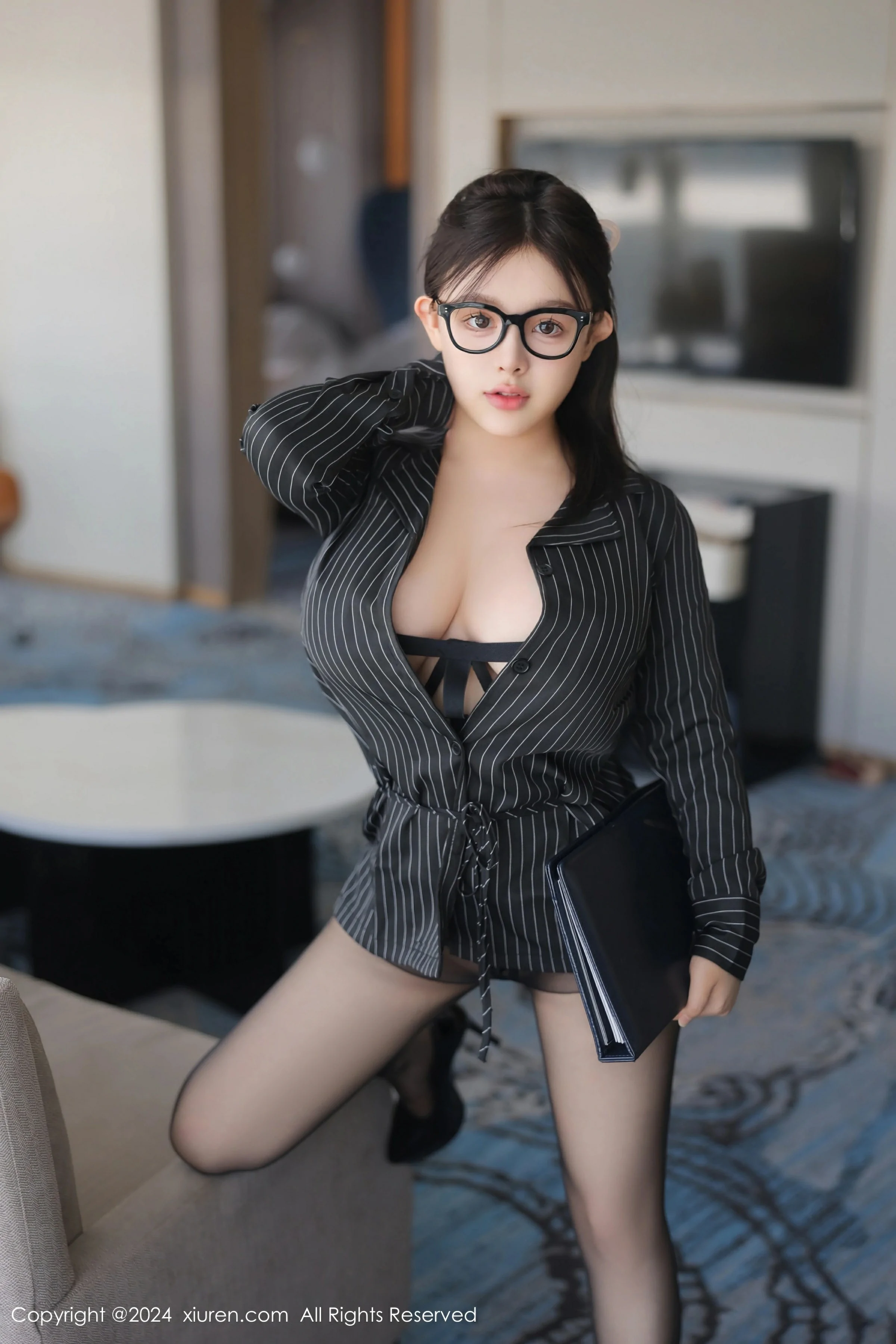[XiuRen秀人网] 2024.08.16 No.9026 娜娜子yy第3张