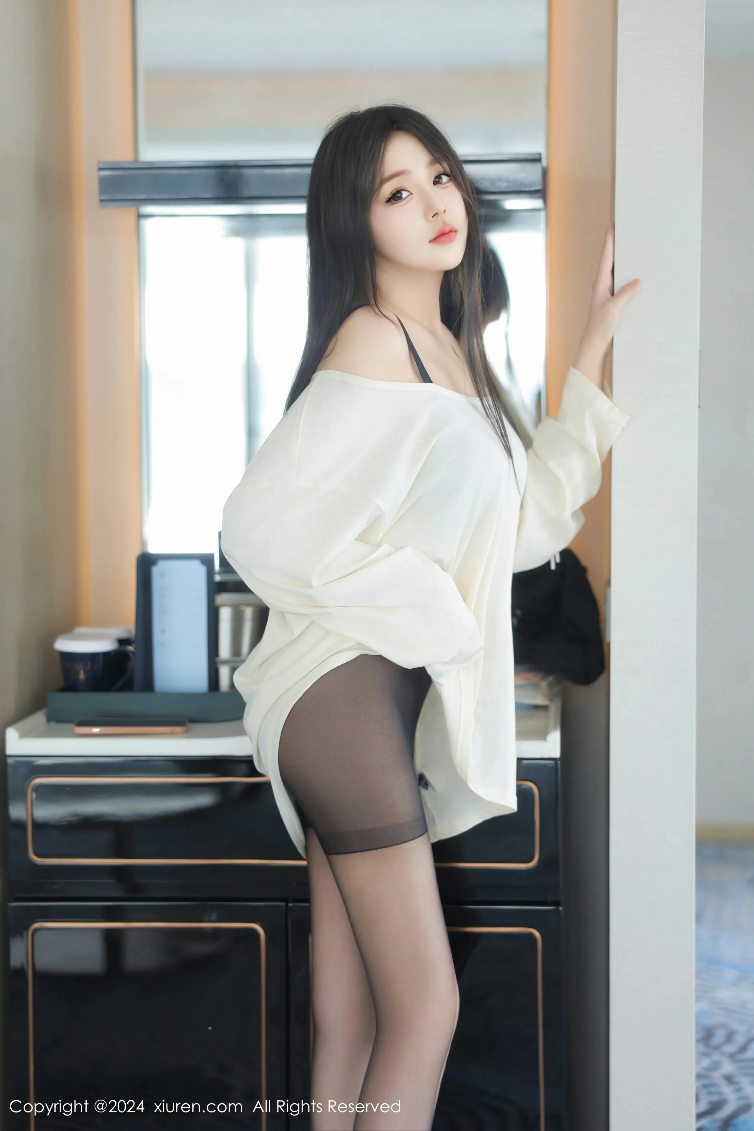 [XiuRen秀人网] 2024.08.30 No.9089 柚柚小奶瓶第1张