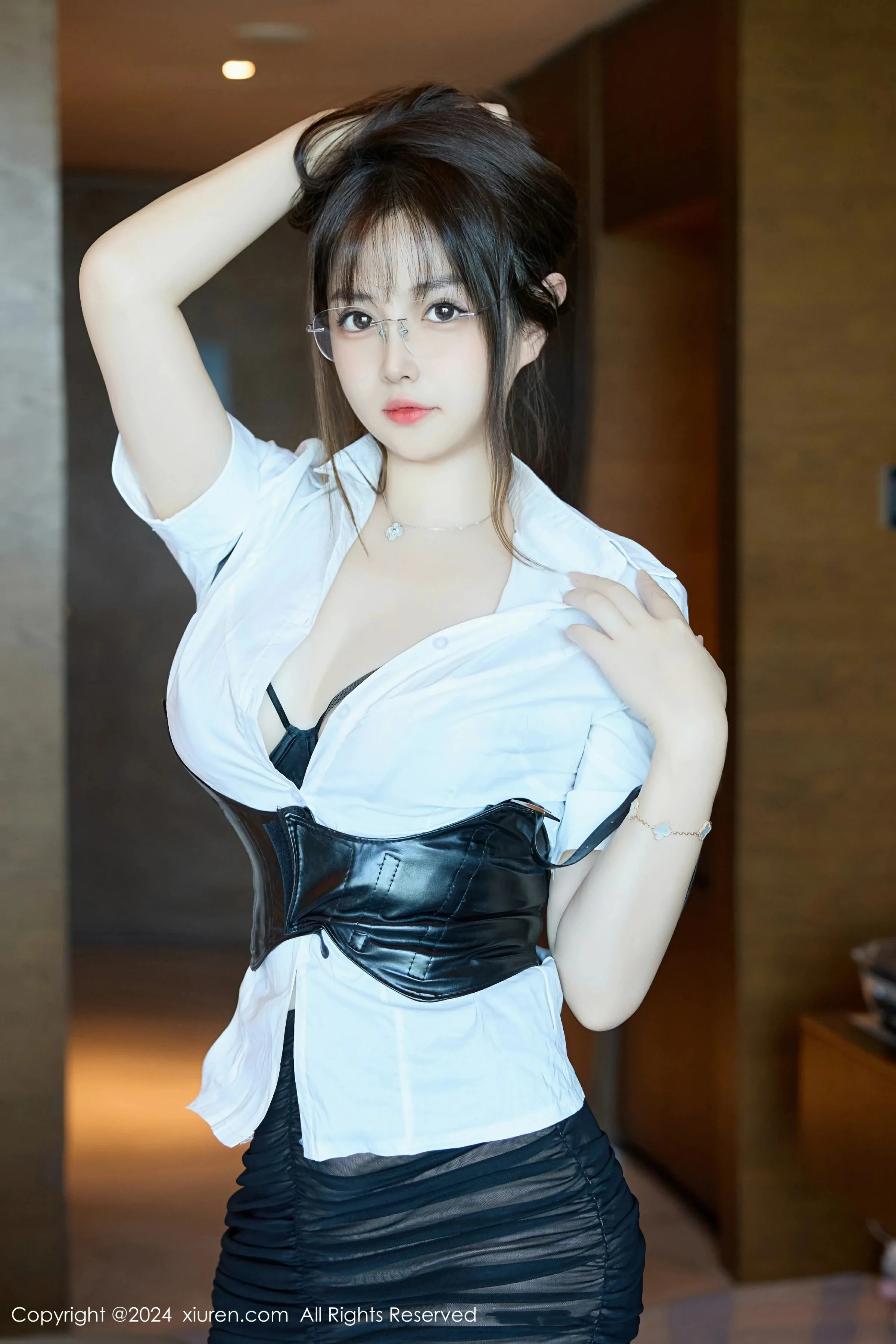 [XiuRen秀人网] 2024.09.03 No.9104 养乐多Doll第4张