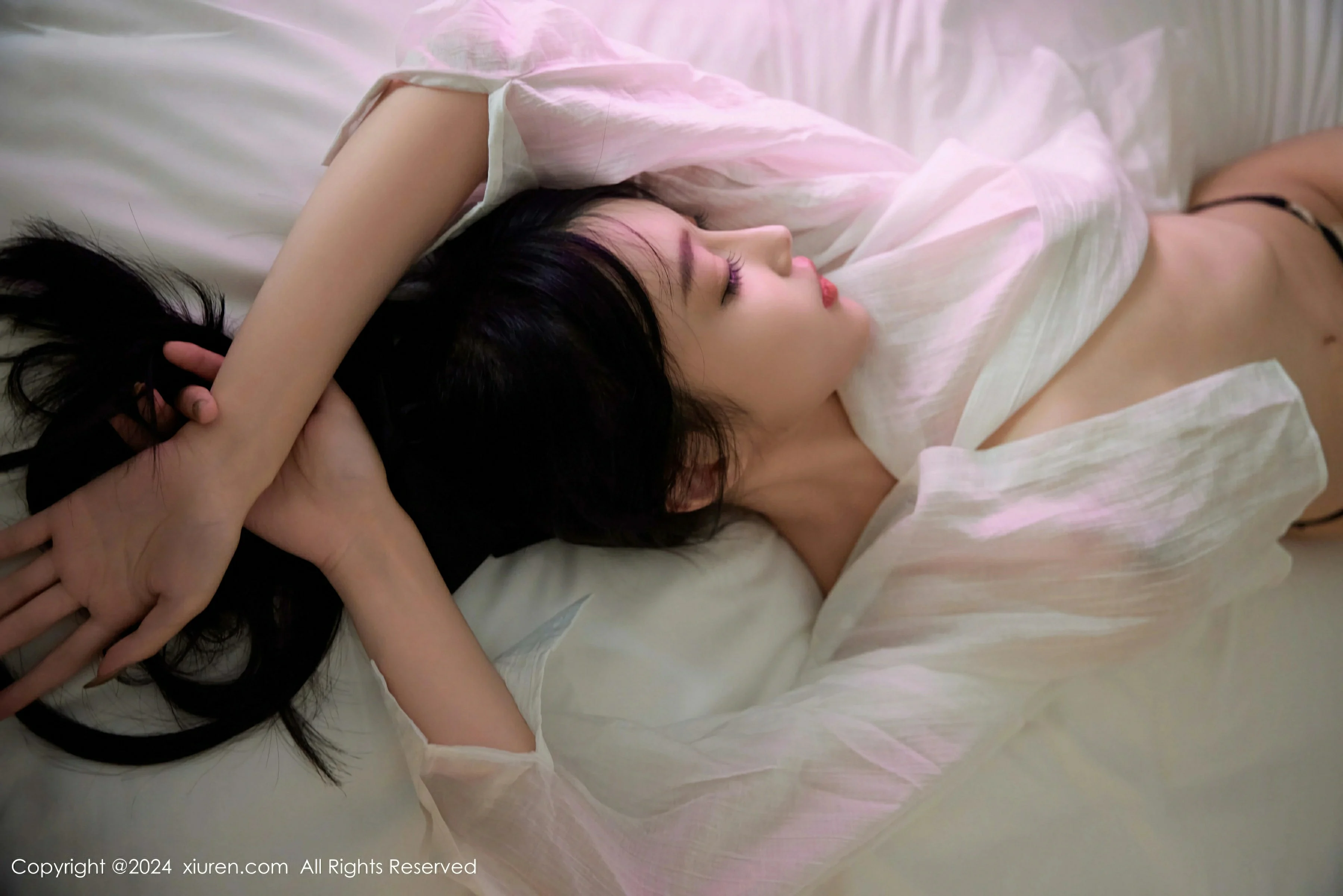 [XiuRen秀人网] 2024.10.12 No.9274 玥儿玥er第7张