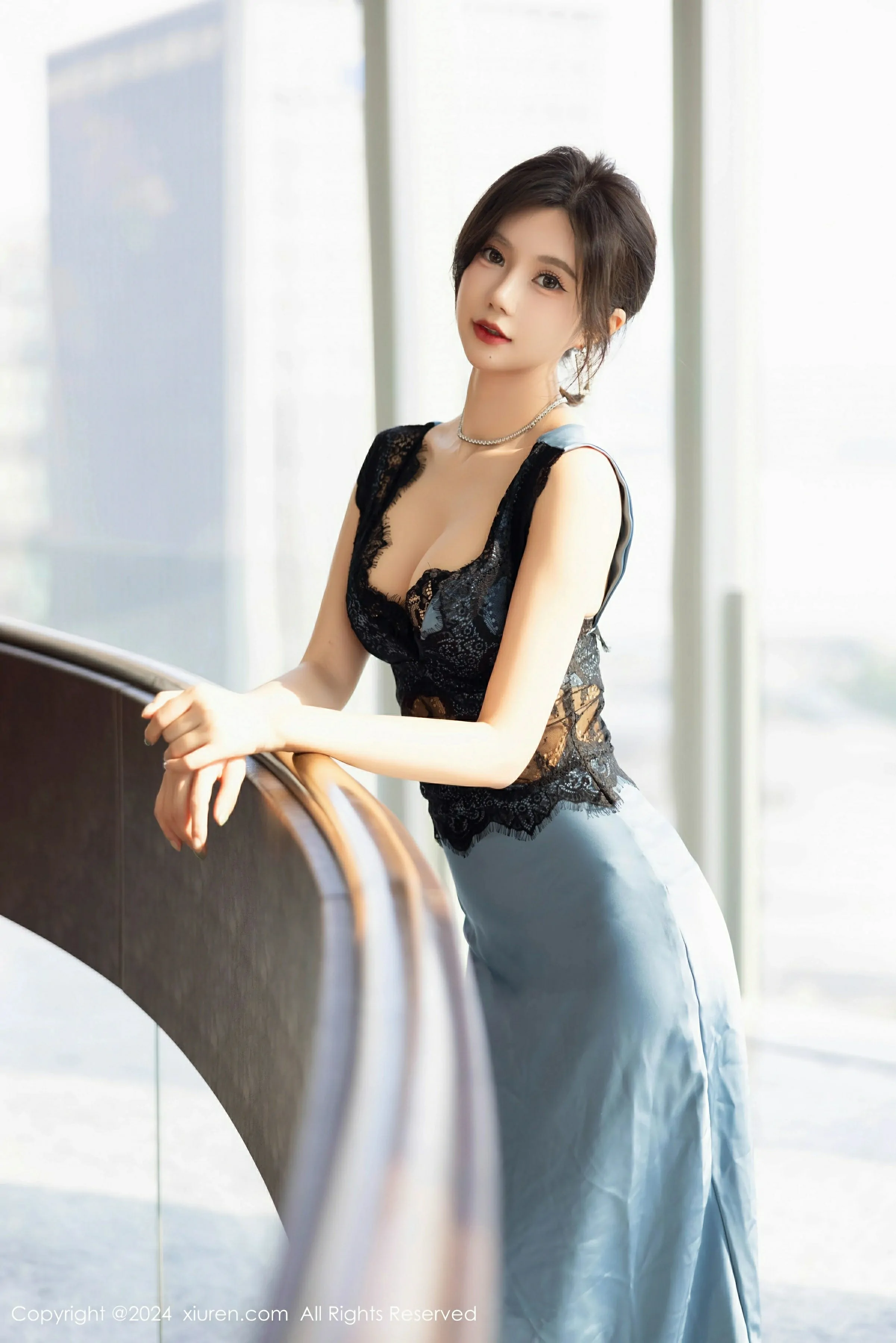 [XiuRen秀人网] 2024.10.18 No.9310 绮里嘉ula第1张