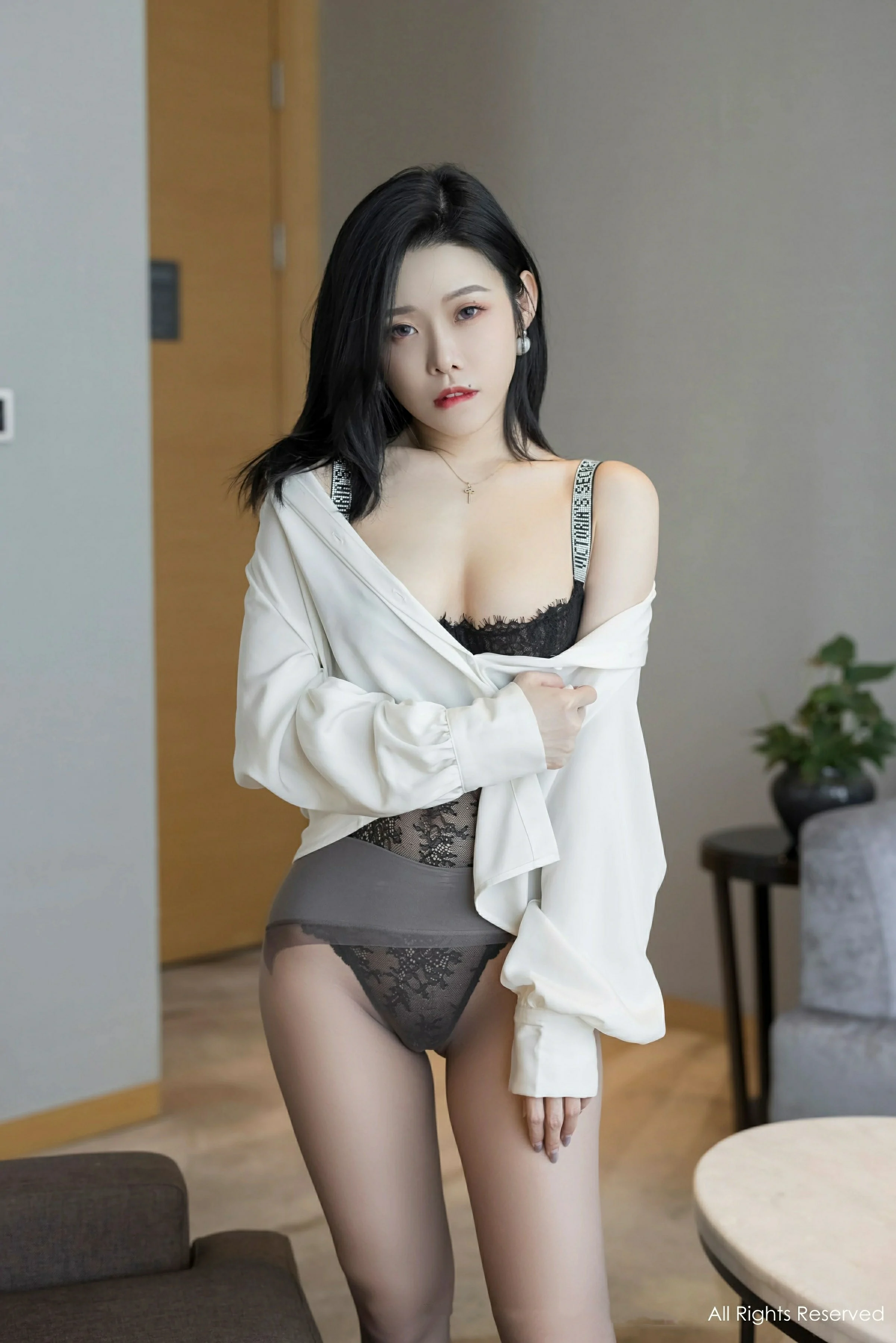 [XiuRen秀人网] 2024.10.23 No.9329 luvian本能第5张